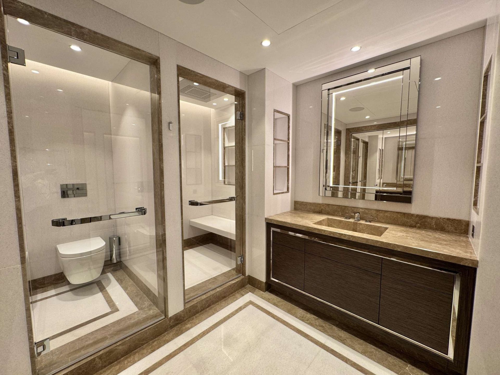 luxury apartment 6 Rooms for sale on MONACO (98000)