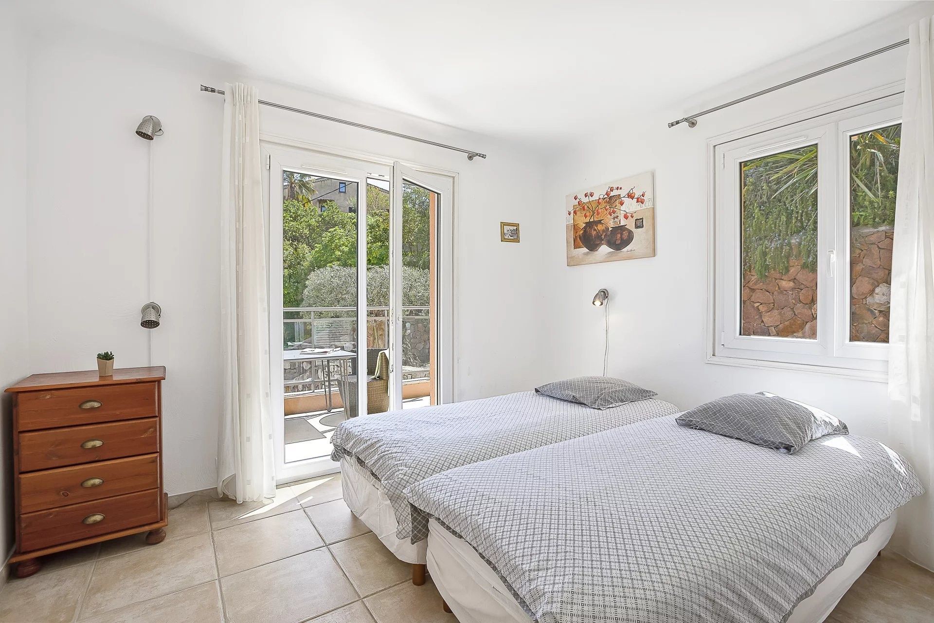 maison contemporaine 5 Pièces en vente sur THEOULE SUR MER (06590)