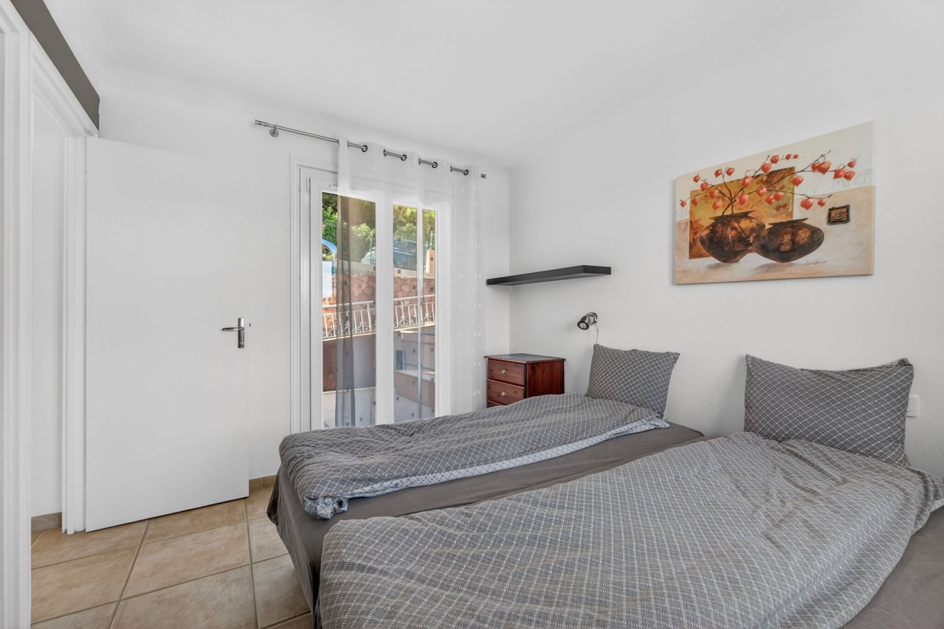 contemporary house 5 Rooms for sale on THEOULE SUR MER (06590)
