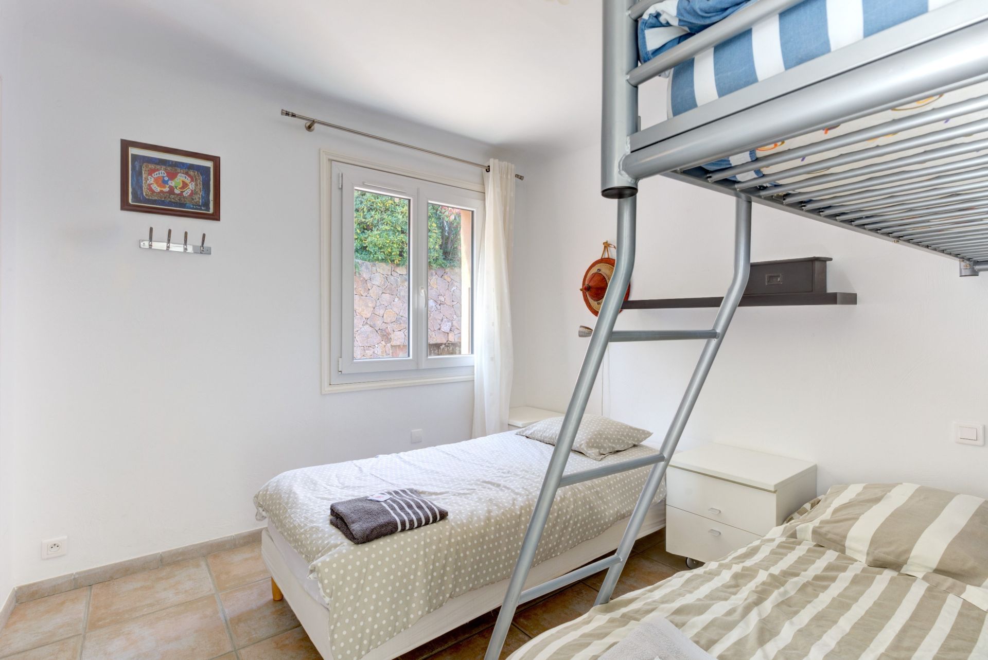 maison contemporaine 5 Pièces en vente sur THEOULE SUR MER (06590)