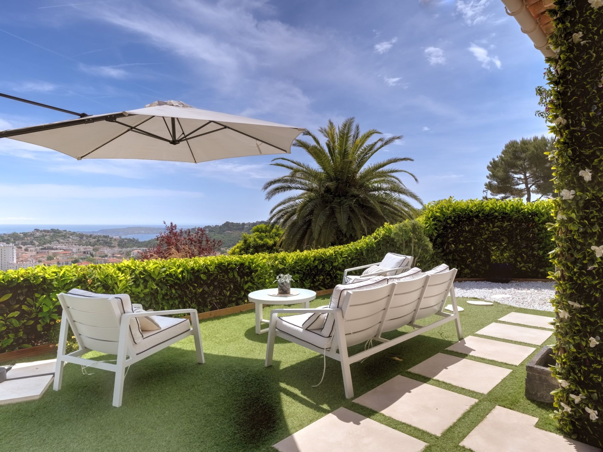 maison de luxe 3 Pièces en vente sur VALLAURIS (06220)