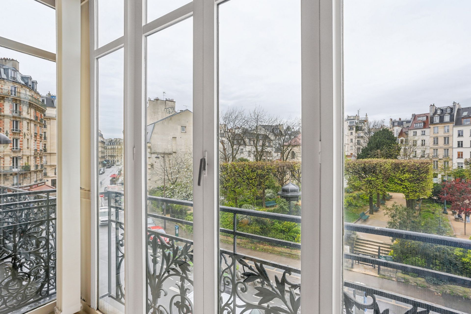 luxury apartment 4 Rooms for sale on PARIS (75005)