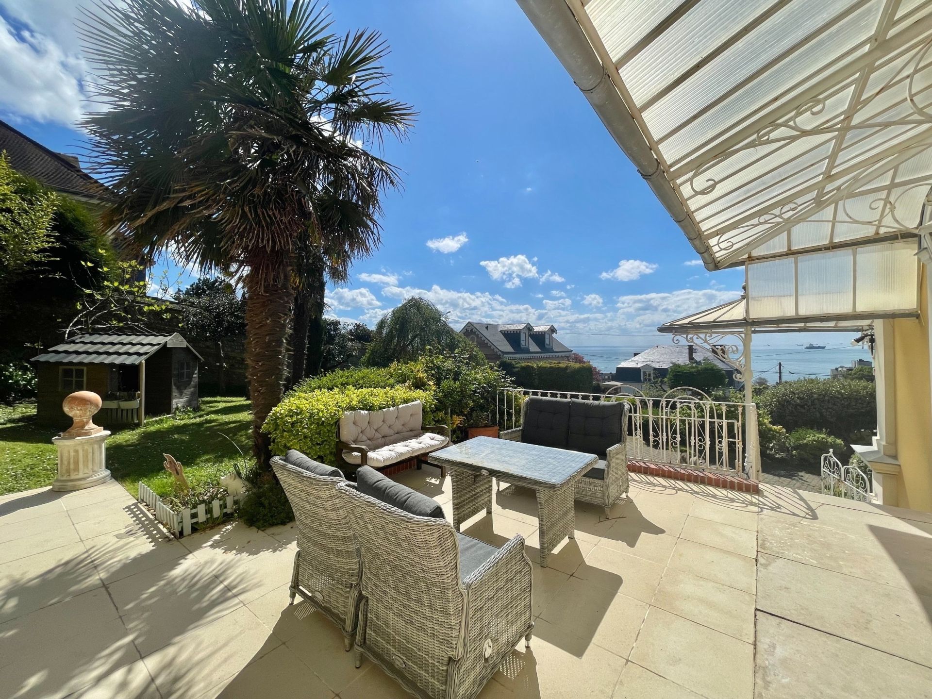 luxury house 19 Rooms for sale on STE ADRESSE (76310)