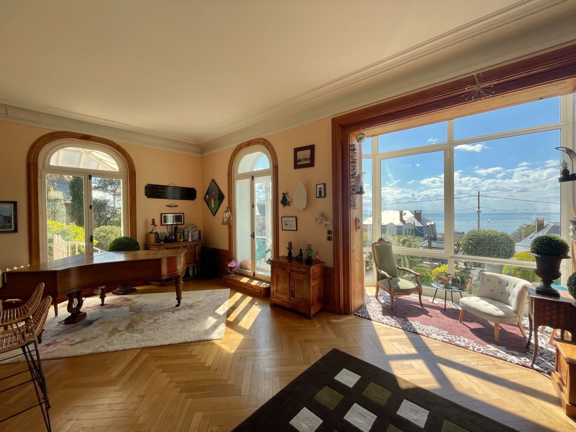 luxury house 19 Rooms for sale on STE ADRESSE (76310)