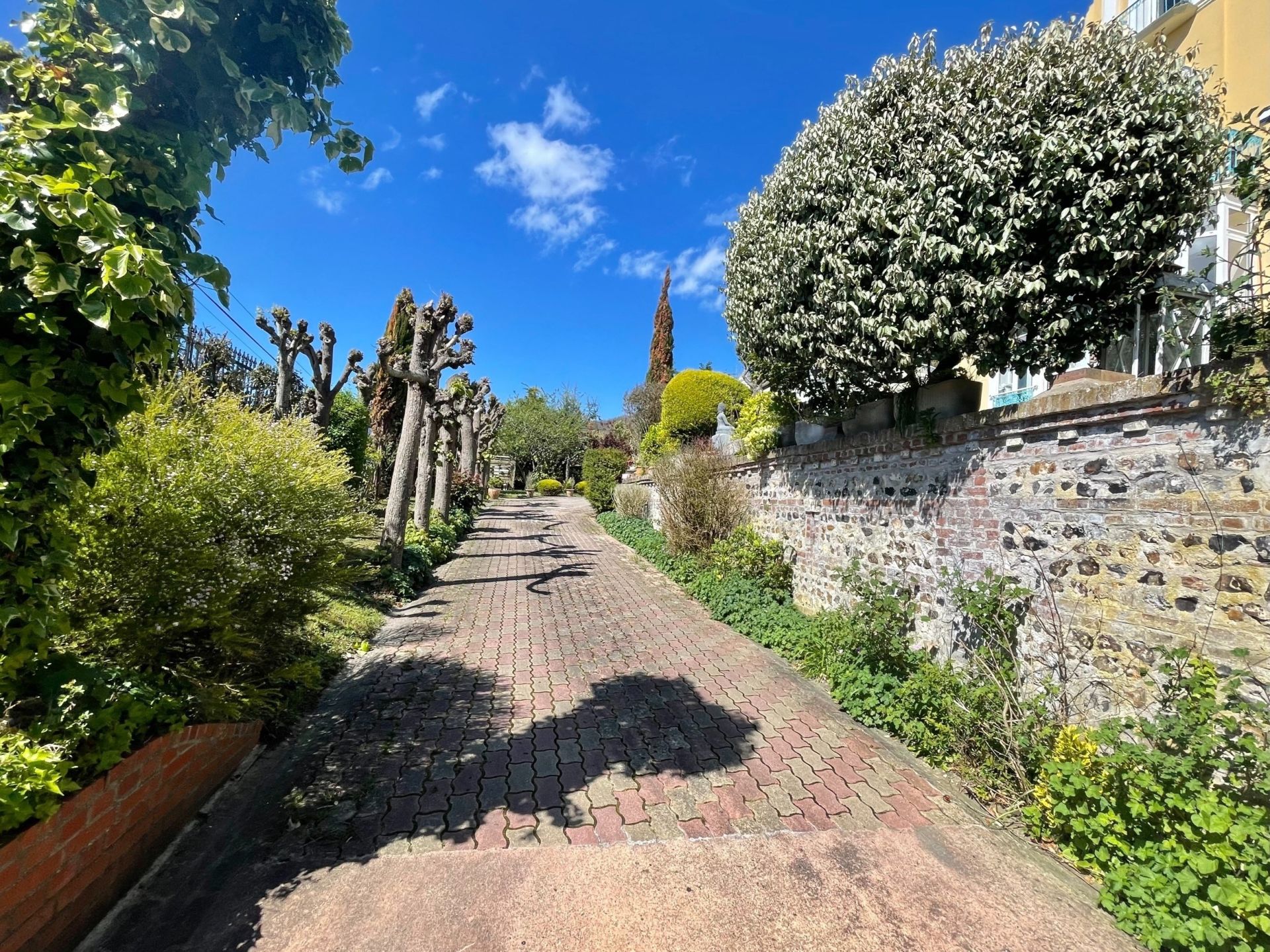 luxury house 19 Rooms for sale on STE ADRESSE (76310)