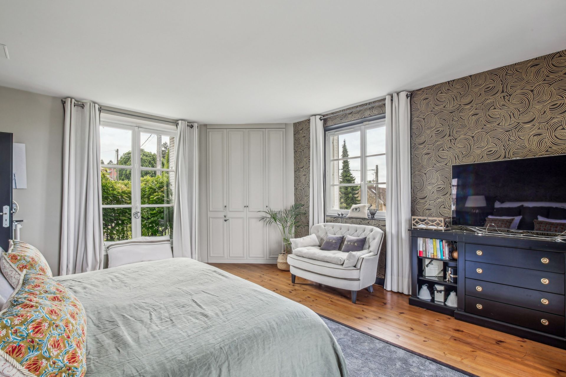 luxury house 10 Rooms for sale on ORGEVAL (78630)