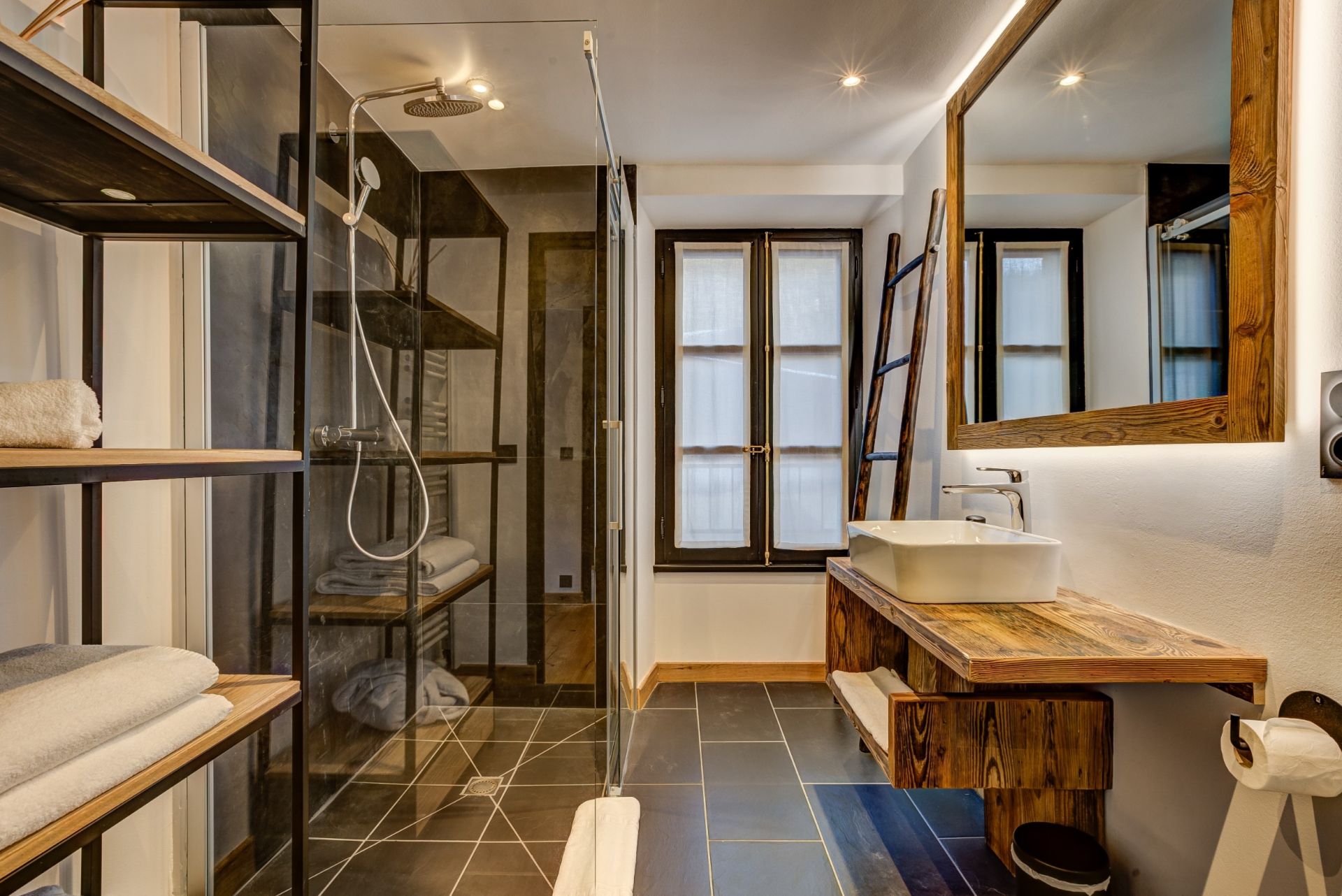 luxury house 9 Rooms for sale on ARGENTIERE (74400)