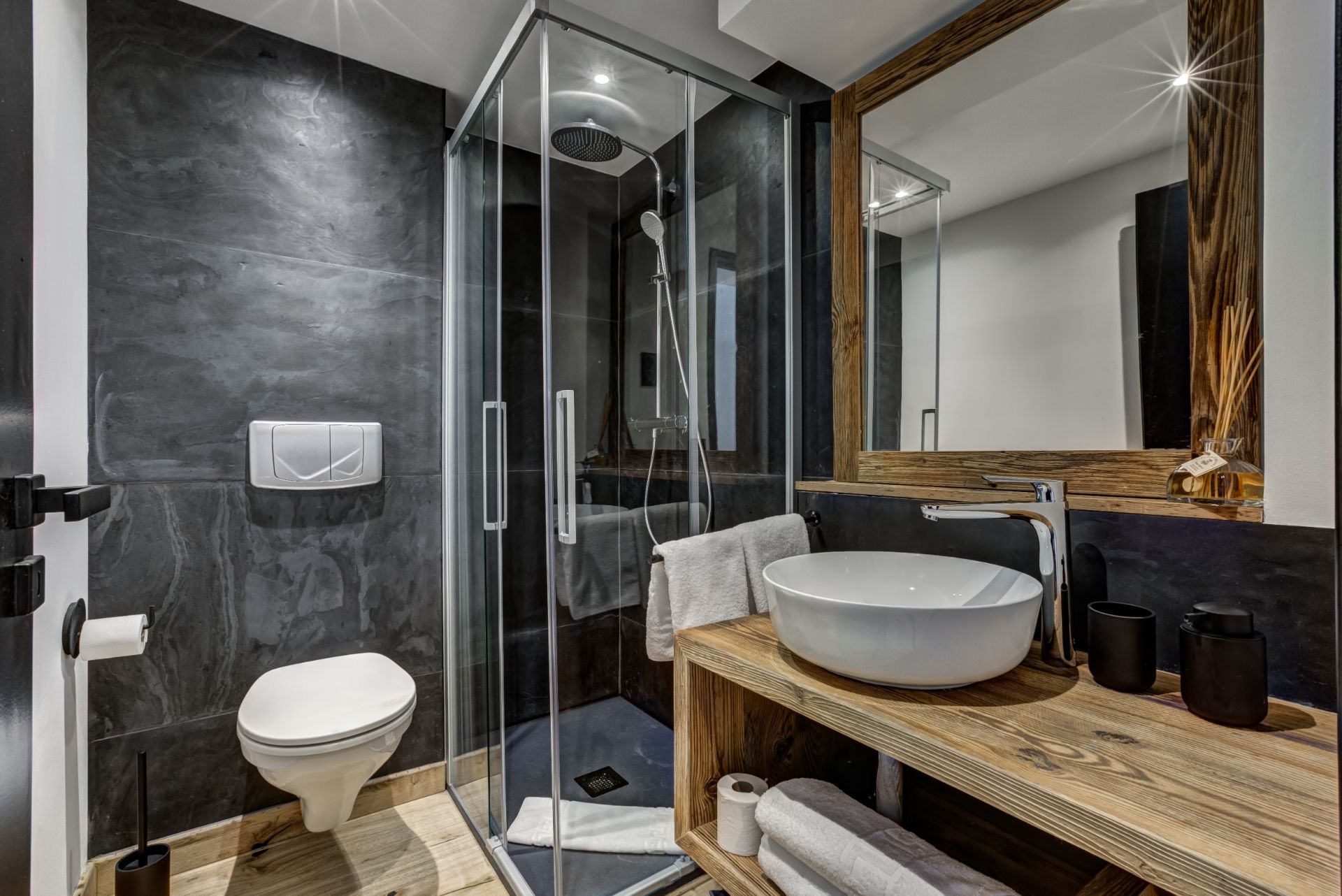 luxury house 9 Rooms for sale on ARGENTIERE (74400)