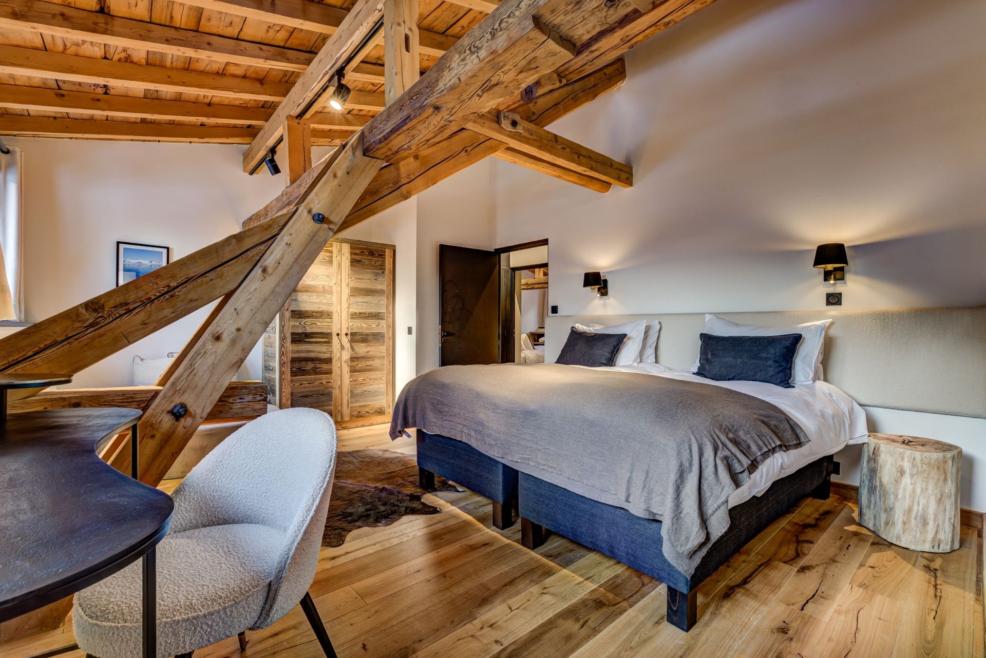 luxury house 9 Rooms for sale on ARGENTIERE (74400)