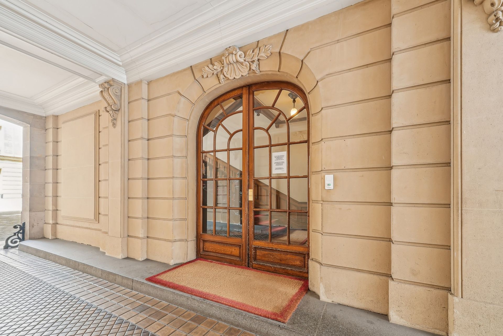 luxury apartment 6 Rooms for sale on PARIS (75016)