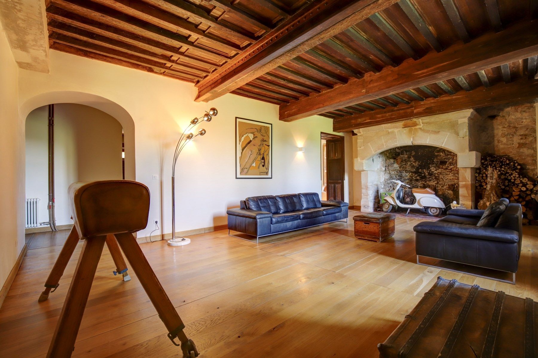 castle 35 Rooms for sale on FIGEAC (46100)