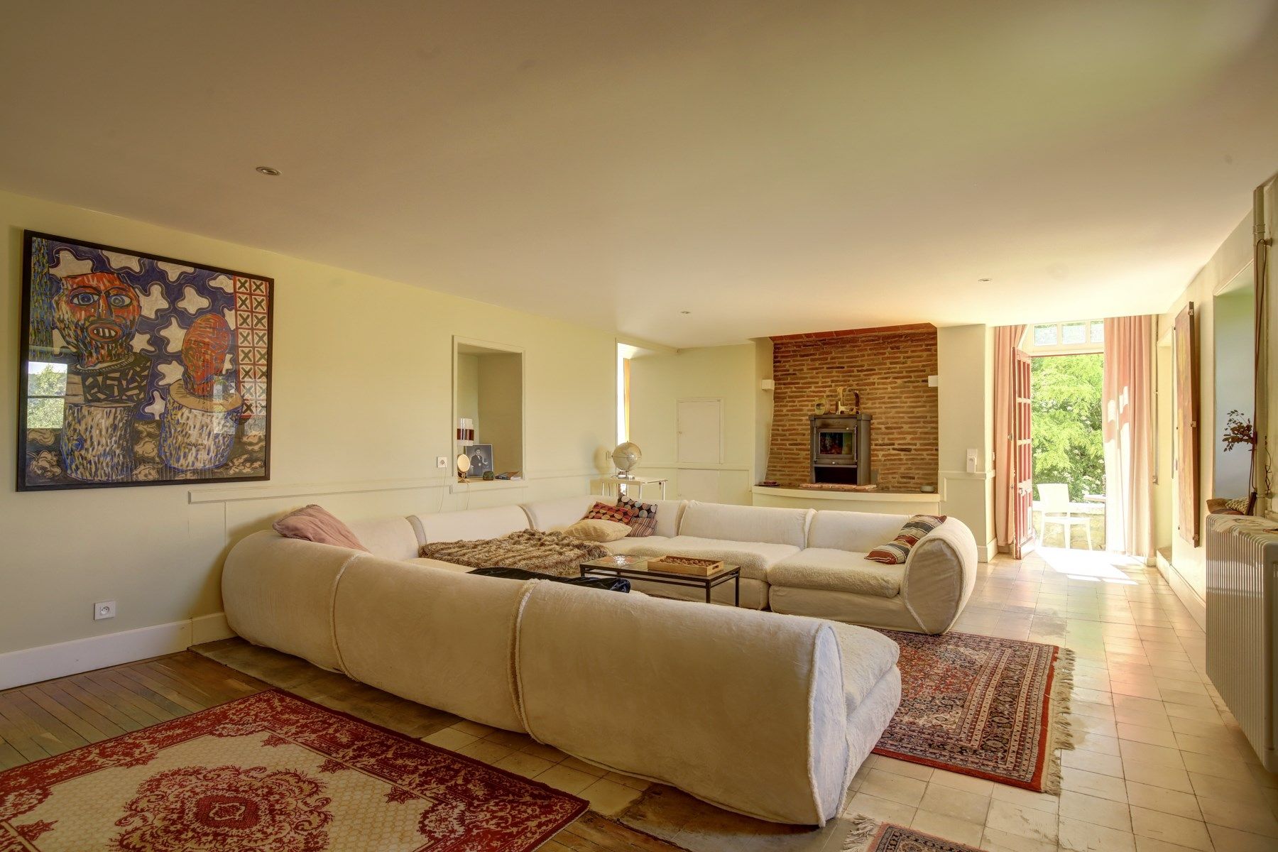 castle 35 Rooms for sale on FIGEAC (46100)