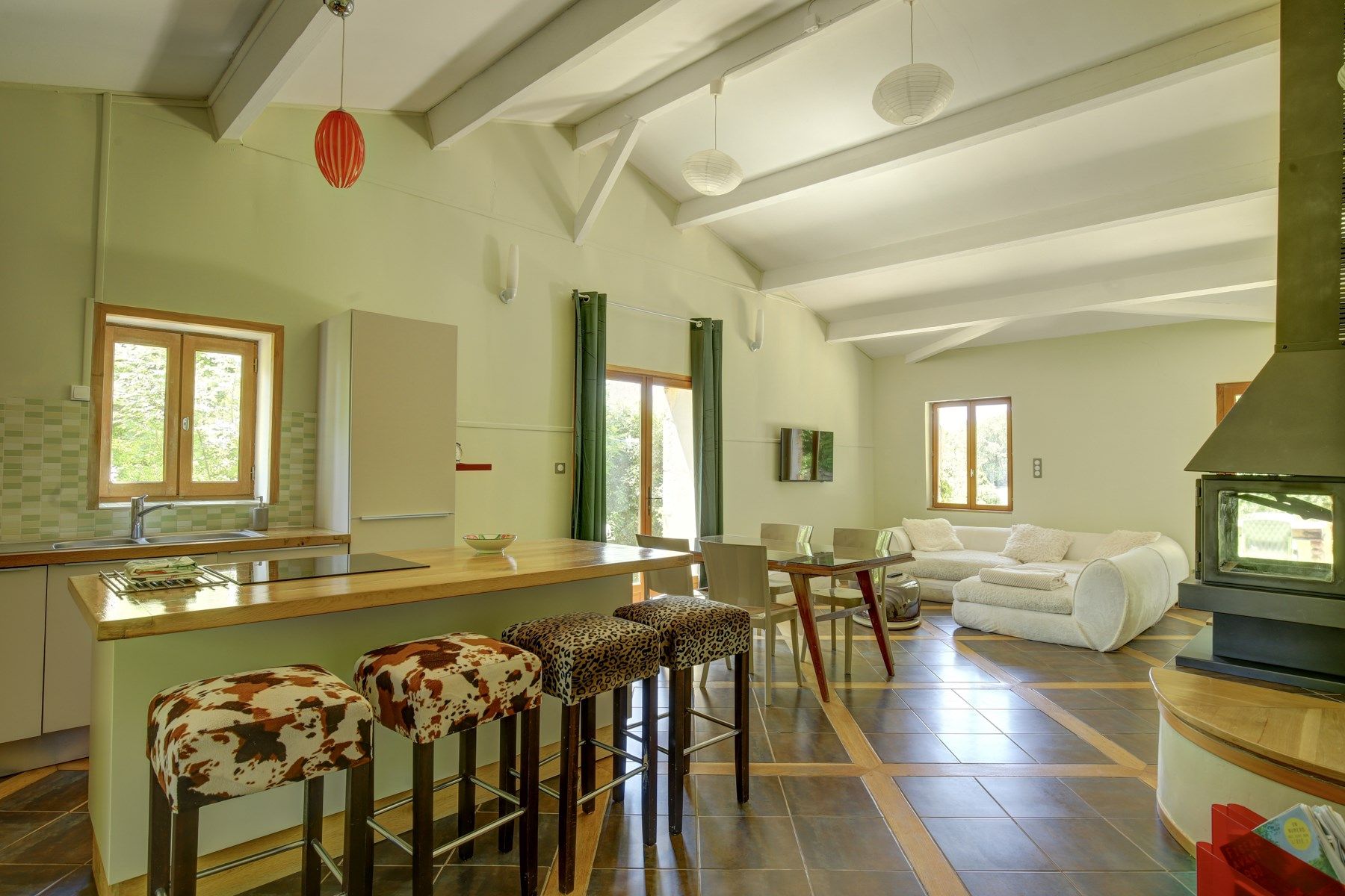 castle 35 Rooms for sale on FIGEAC (46100)