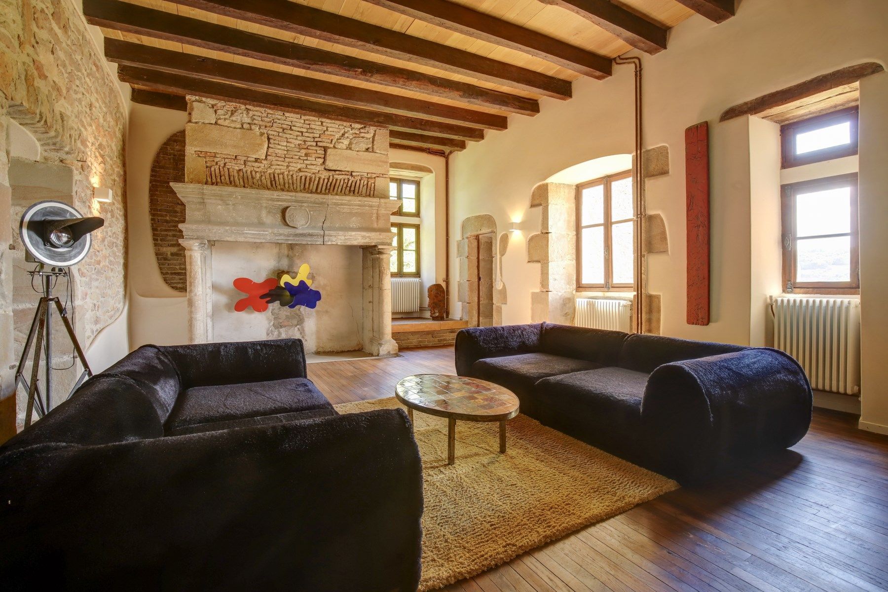 castle 35 Rooms for sale on FIGEAC (46100)