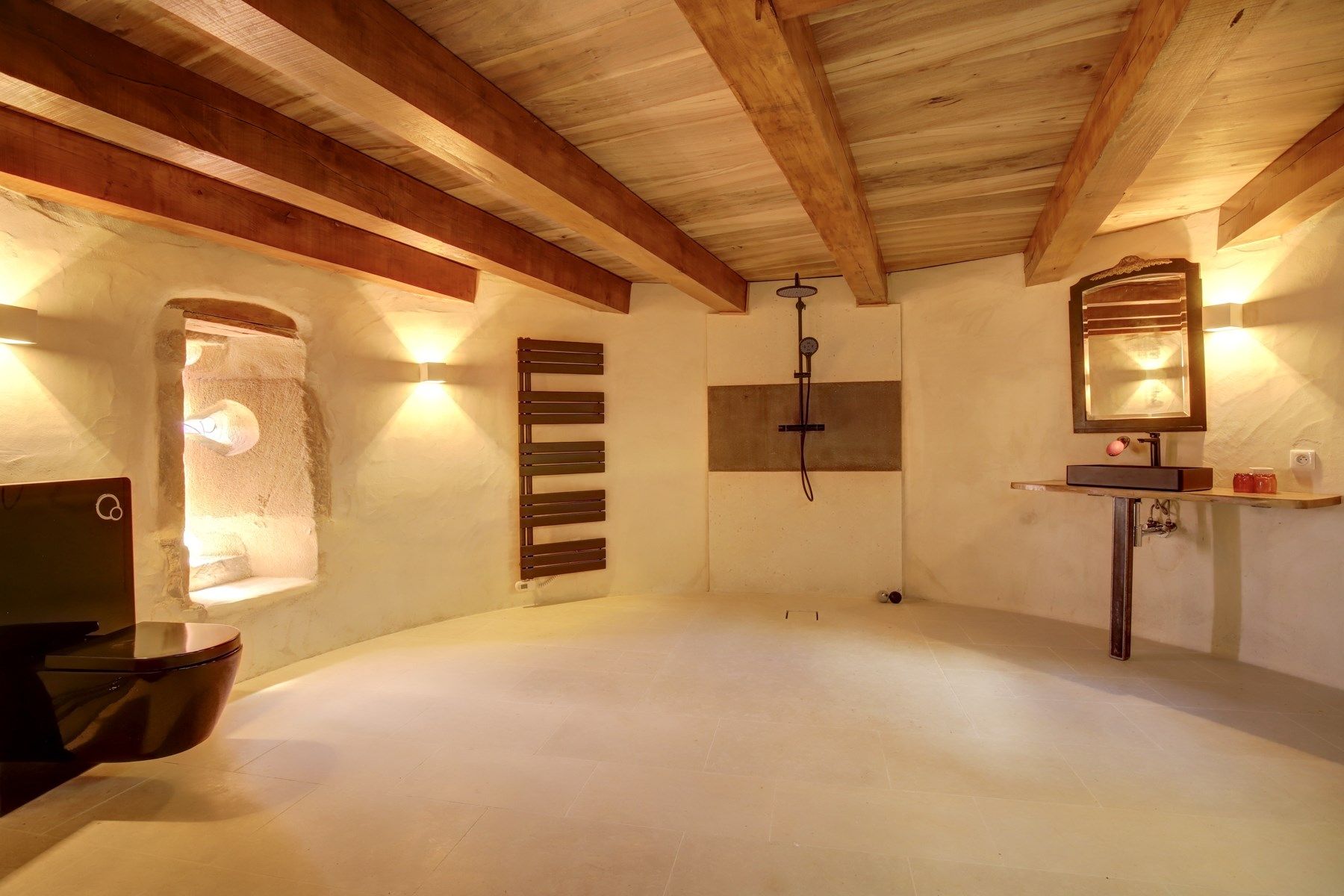 castle 35 Rooms for sale on FIGEAC (46100)