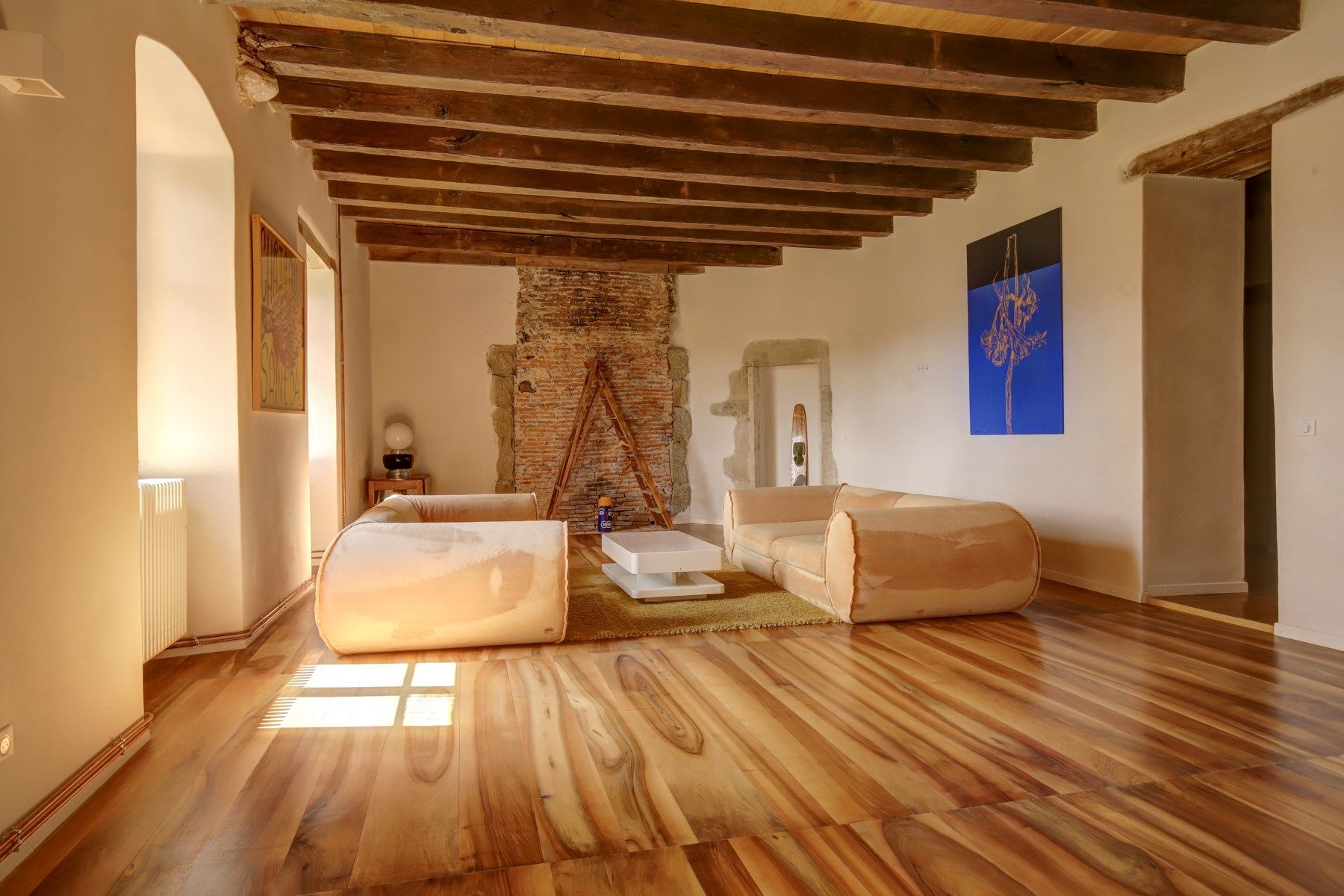 castle 35 Rooms for sale on FIGEAC (46100)