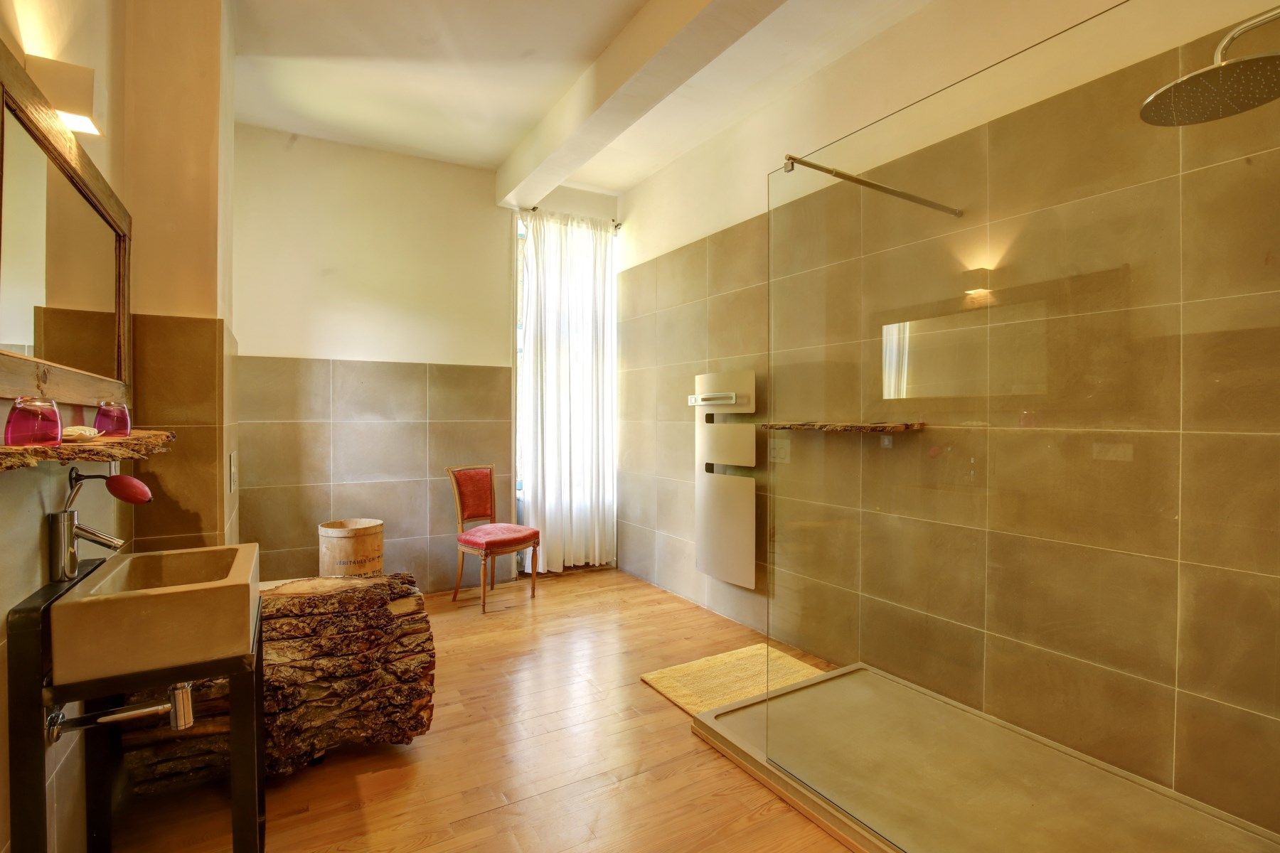 castle 35 Rooms for sale on FIGEAC (46100)