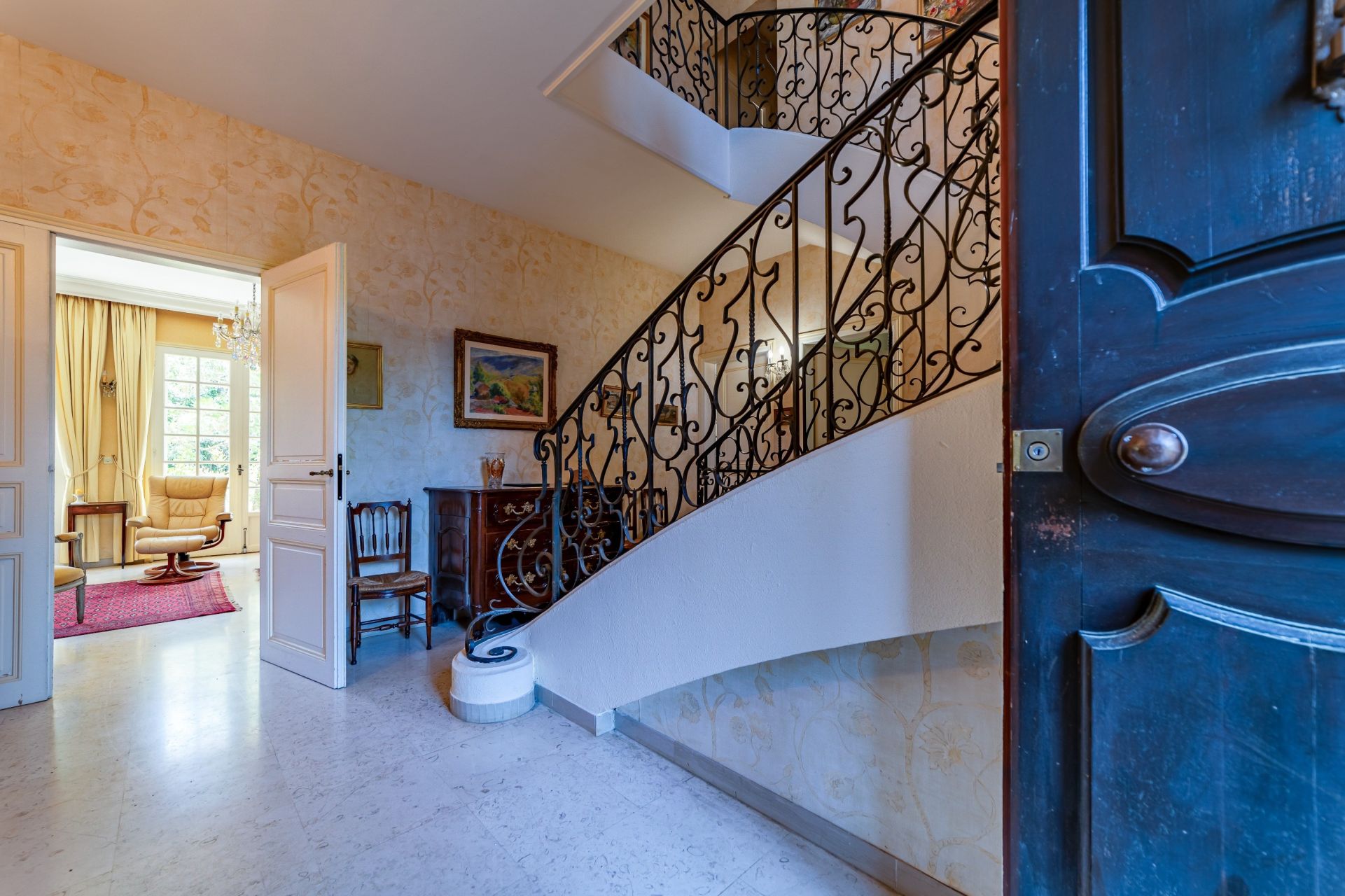 luxury house 9 Rooms for sale on MONTPELLIER (34000)