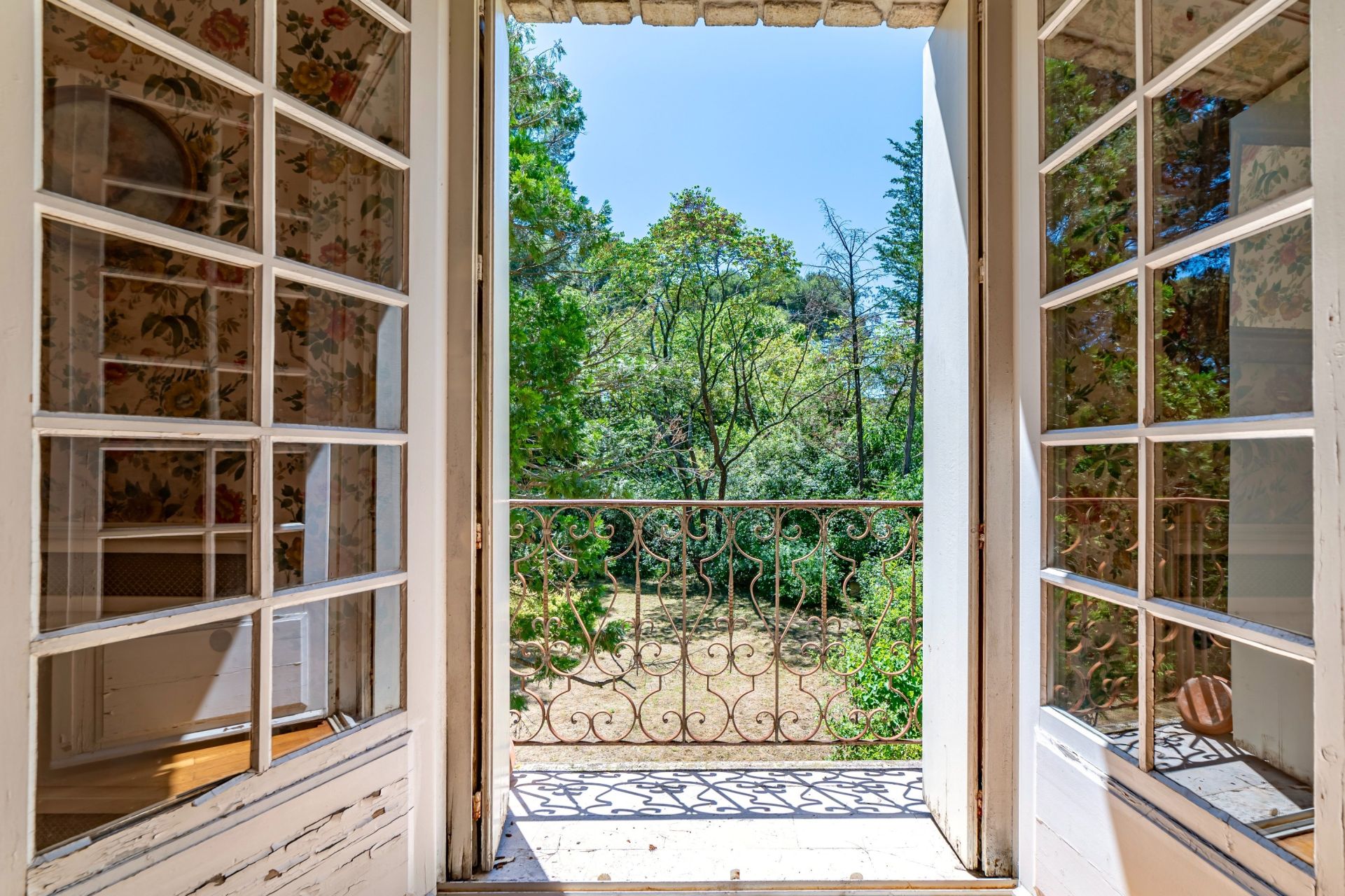 luxury house 9 Rooms for sale on MONTPELLIER (34000)