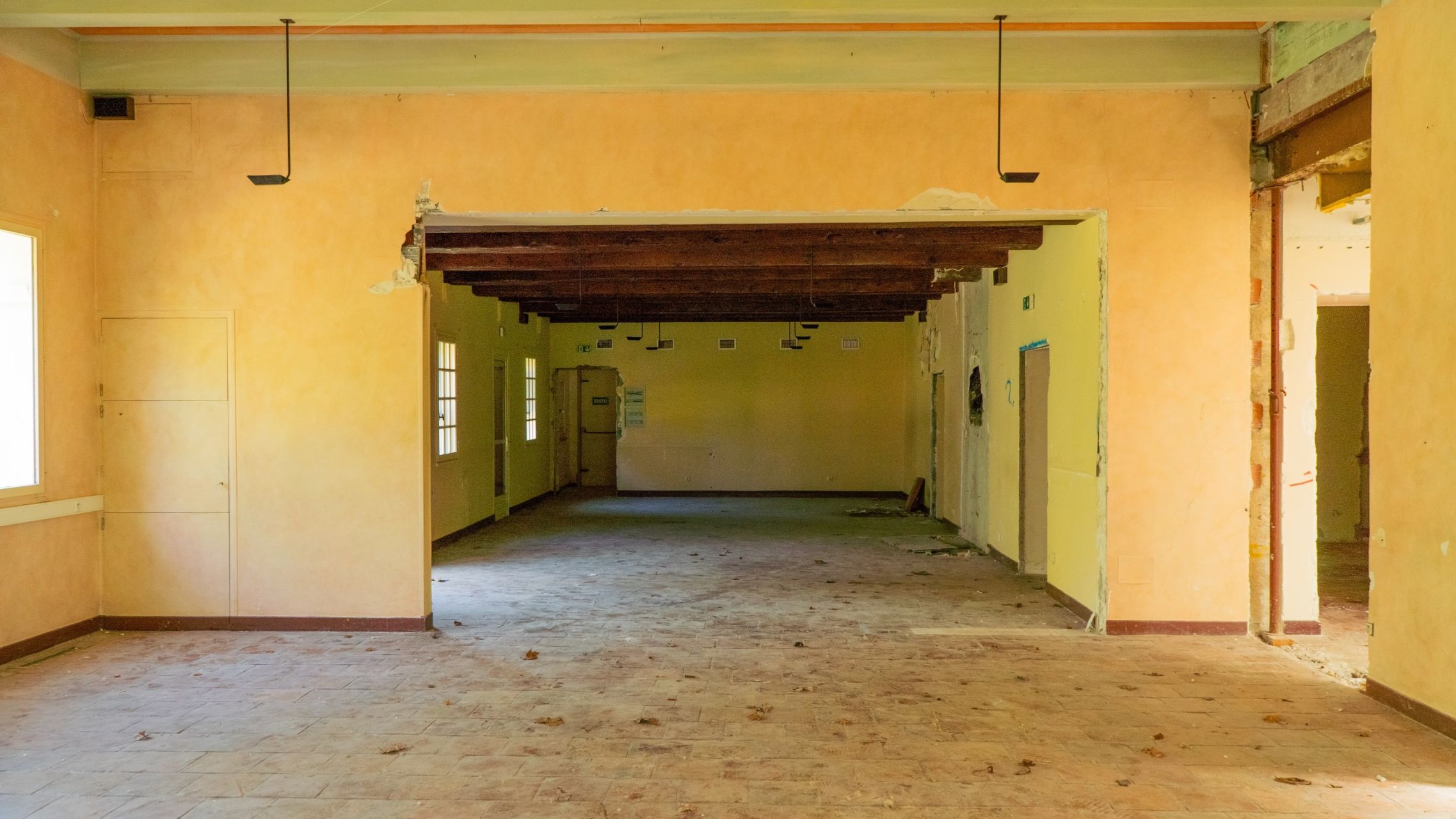 luxury house 36 Rooms for sale on AIX EN PROVENCE (13100)