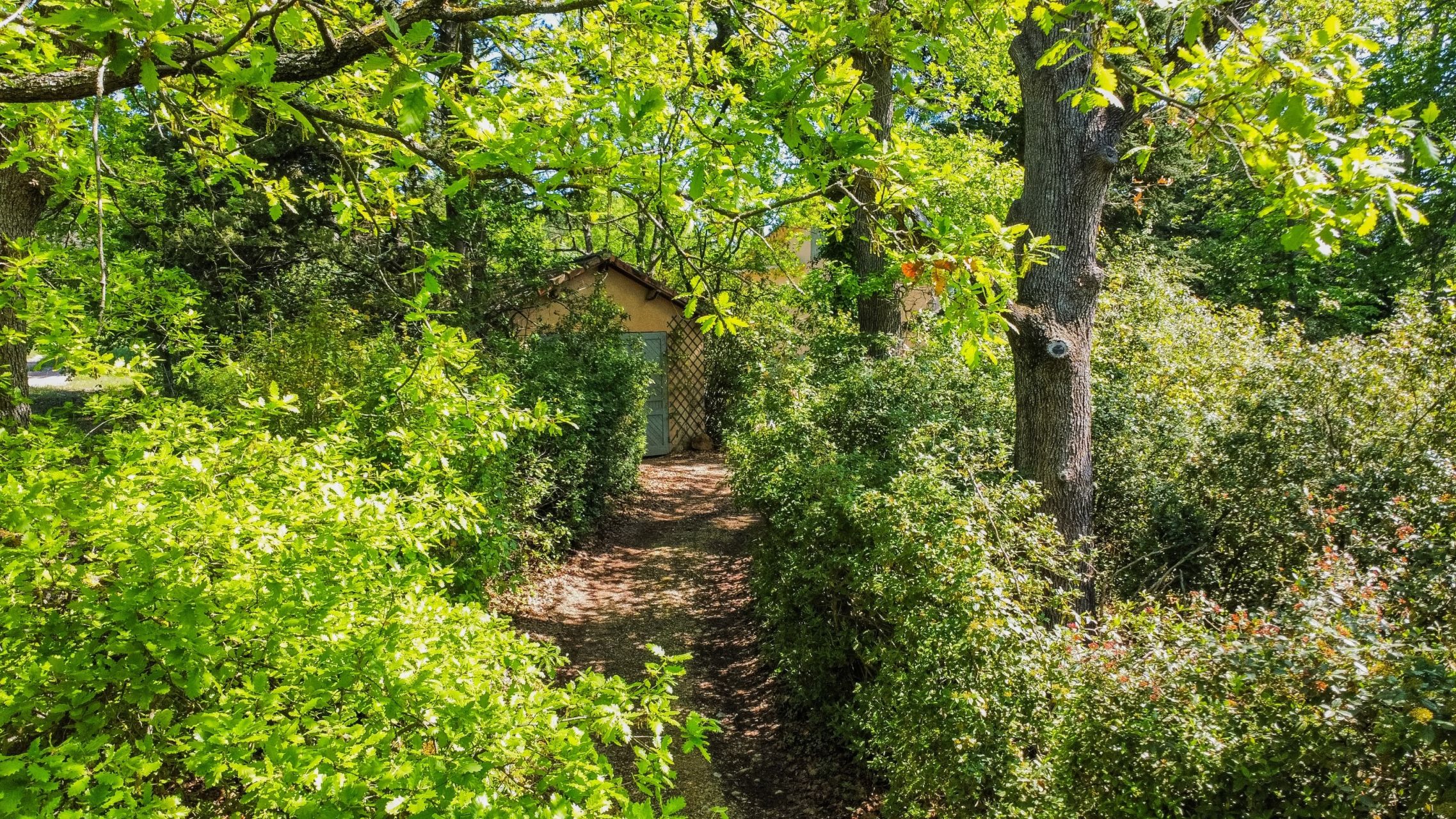 luxury house 36 Rooms for sale on AIX EN PROVENCE (13100)