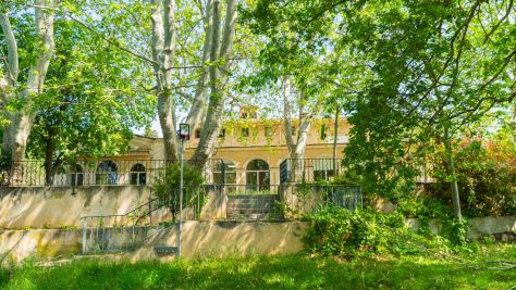 Sale Luxury house Aix-en-Provence 36 Rooms 1800 m²
