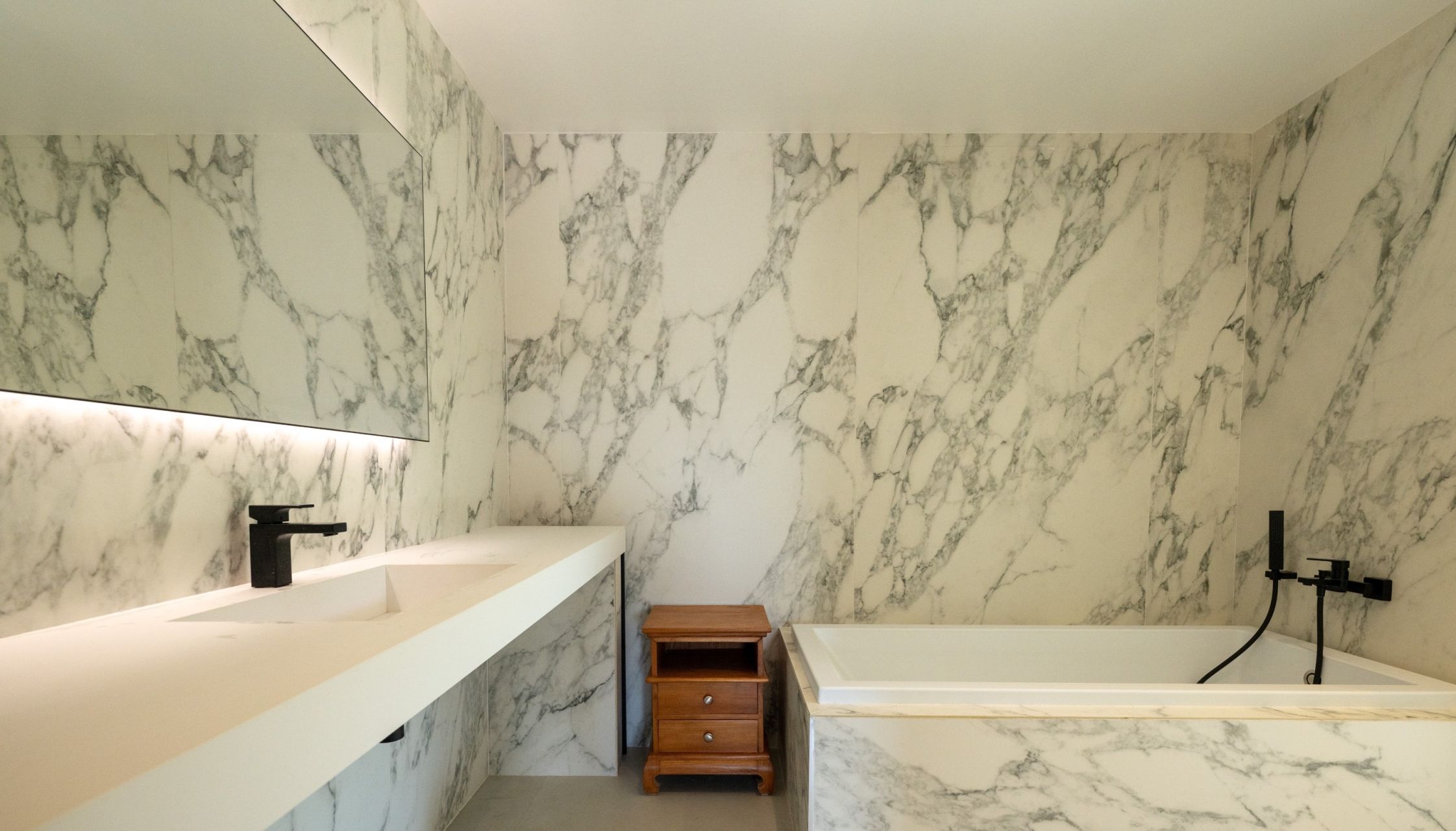 maison de luxe 9 Pièces en location saisonnière sur LUMIO (20260)