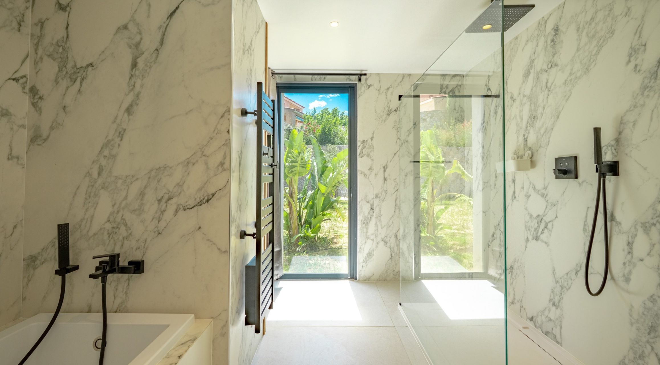 maison de luxe 9 Pièces en location saisonnière sur LUMIO (20260)