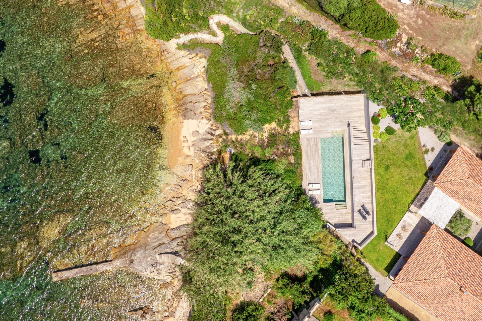 maison de luxe 7 Pièces en location saisonnière sur COTI CHIAVARI (20138)