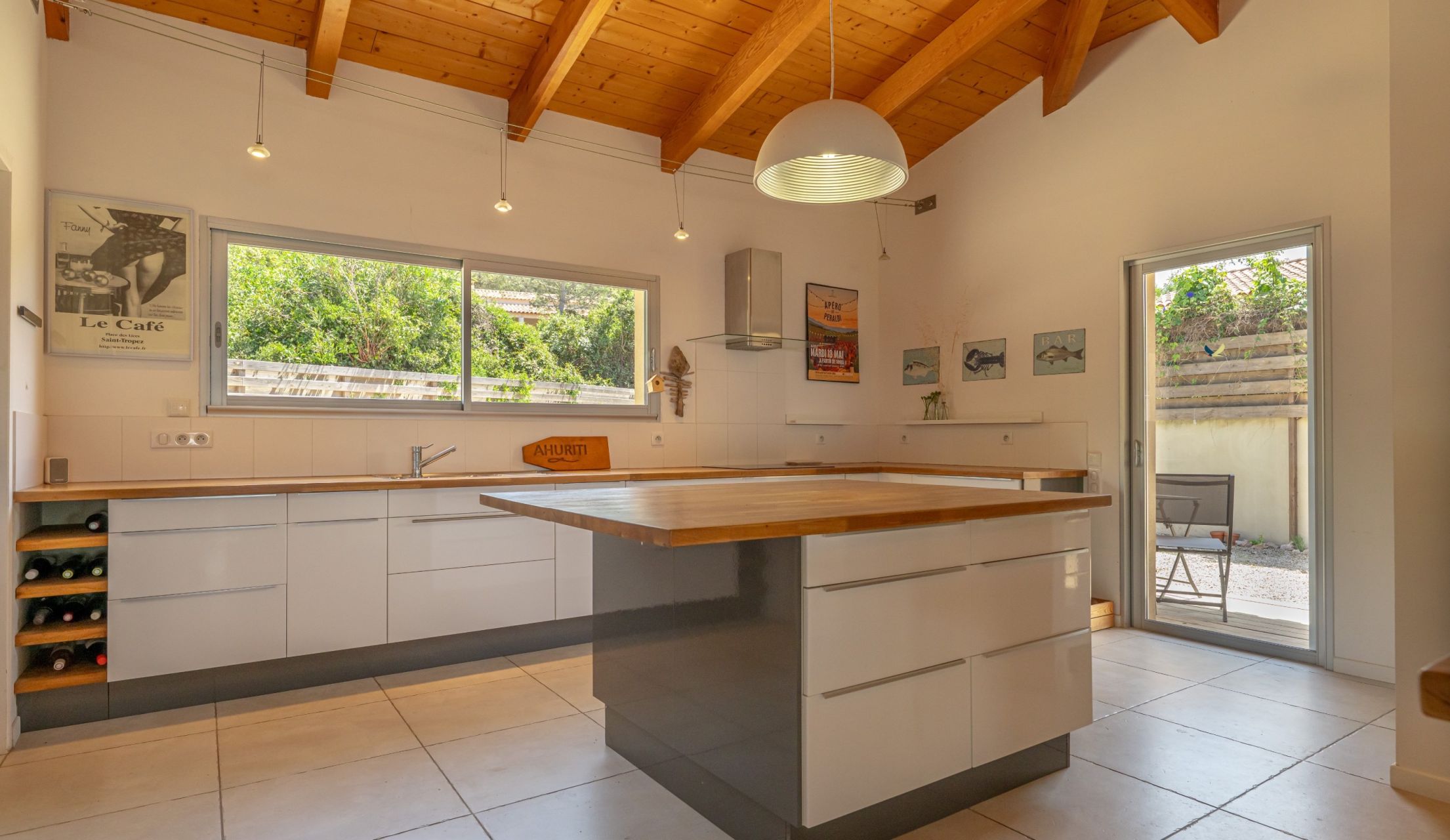 maison de luxe 7 Pièces en location saisonnière sur COTI CHIAVARI (20138)