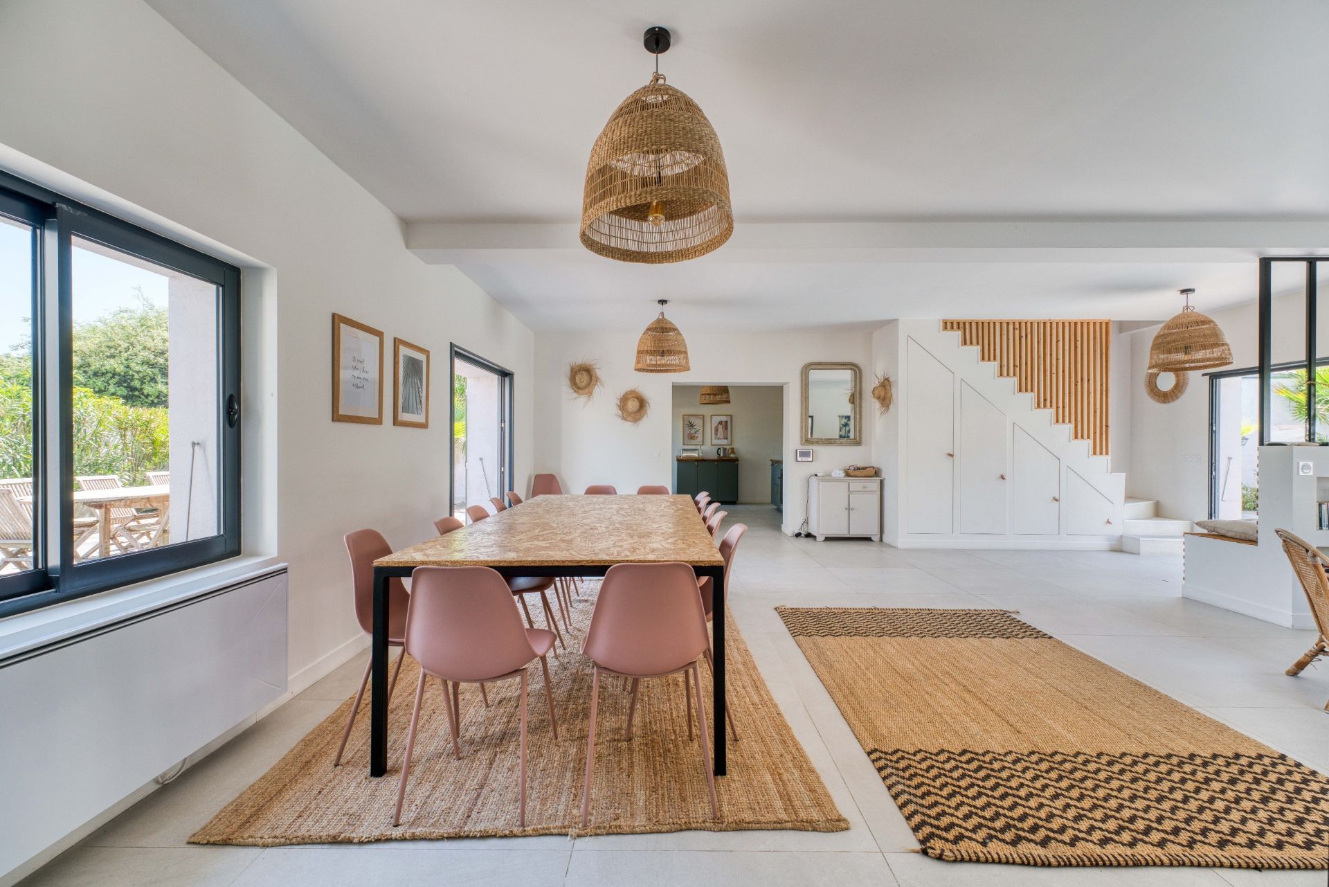 luxury house 9 Rooms for sale on LA COUARDE SUR MER (17670)