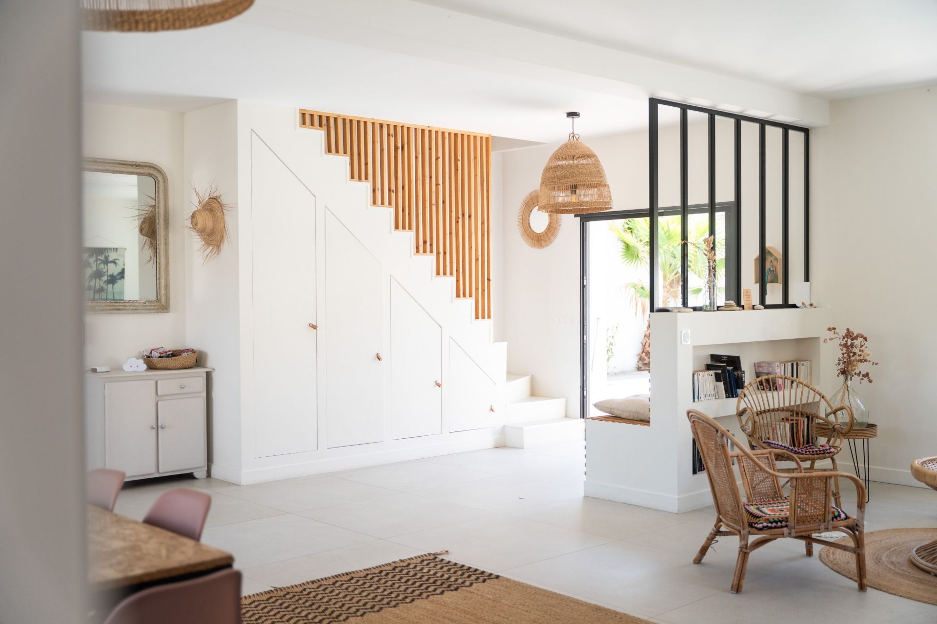 luxury house 9 Rooms for sale on LA COUARDE SUR MER (17670)