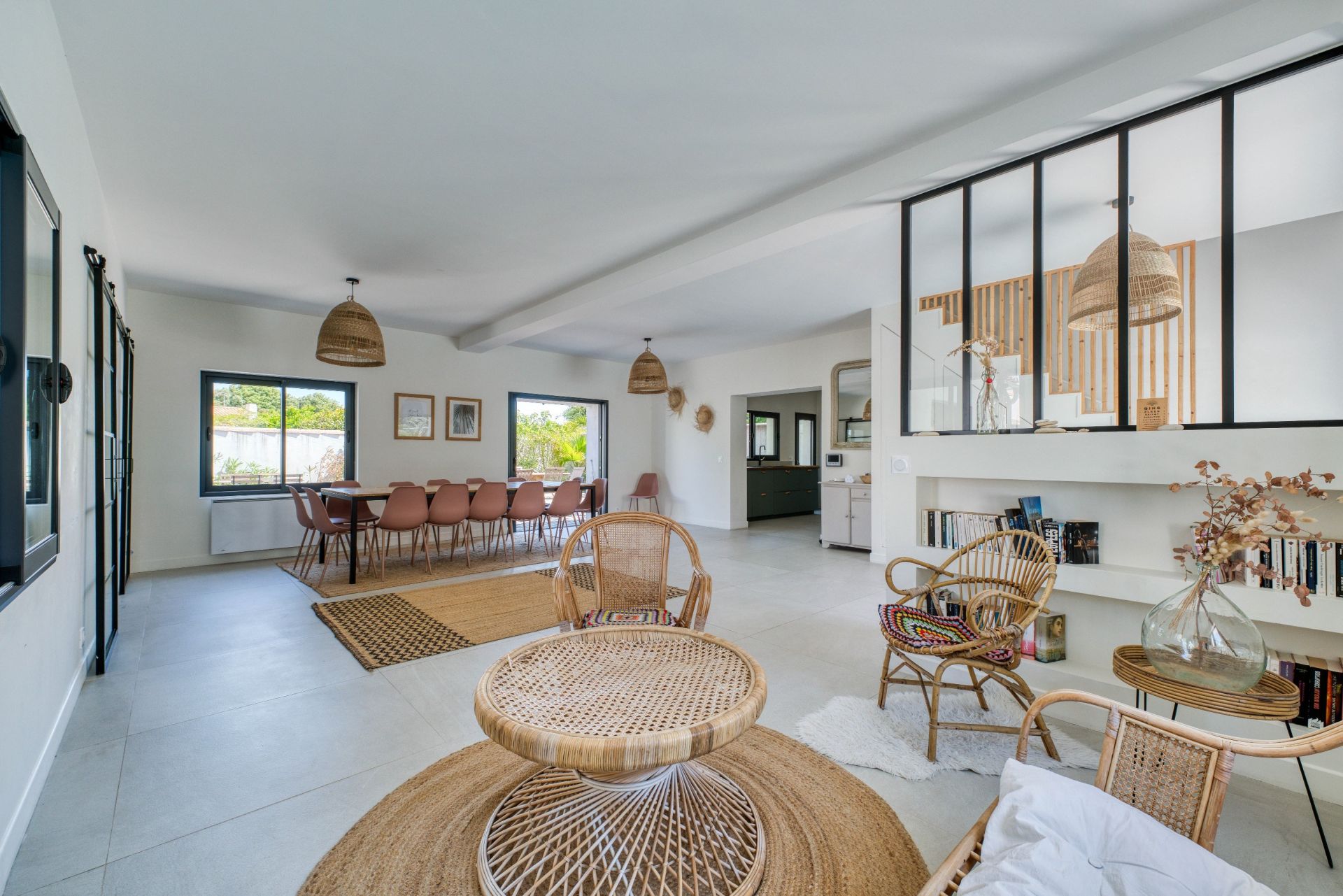 luxury house 9 Rooms for sale on LA COUARDE SUR MER (17670)