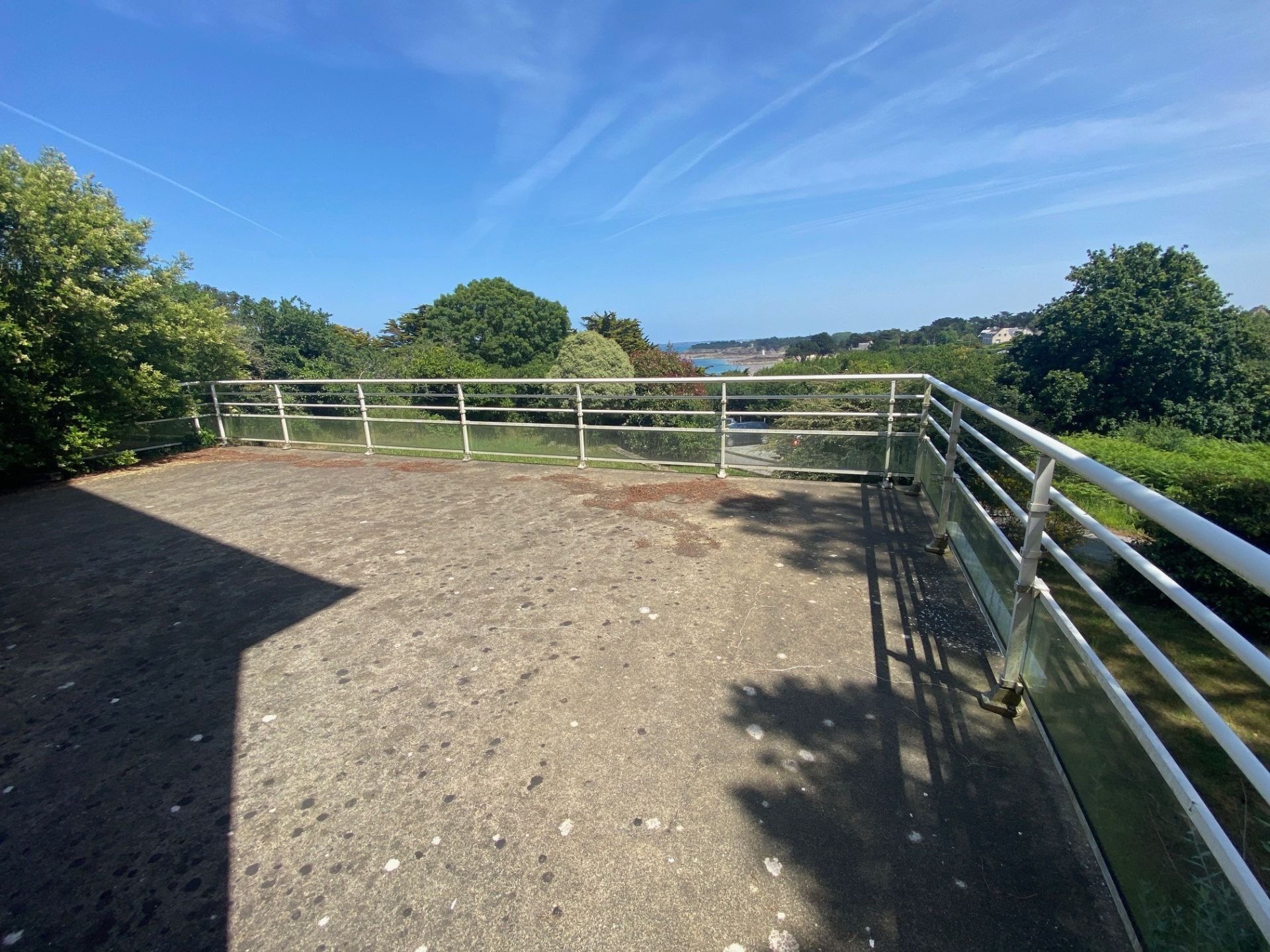 luxury house 10 Rooms for sale on ST LUNAIRE (35800)