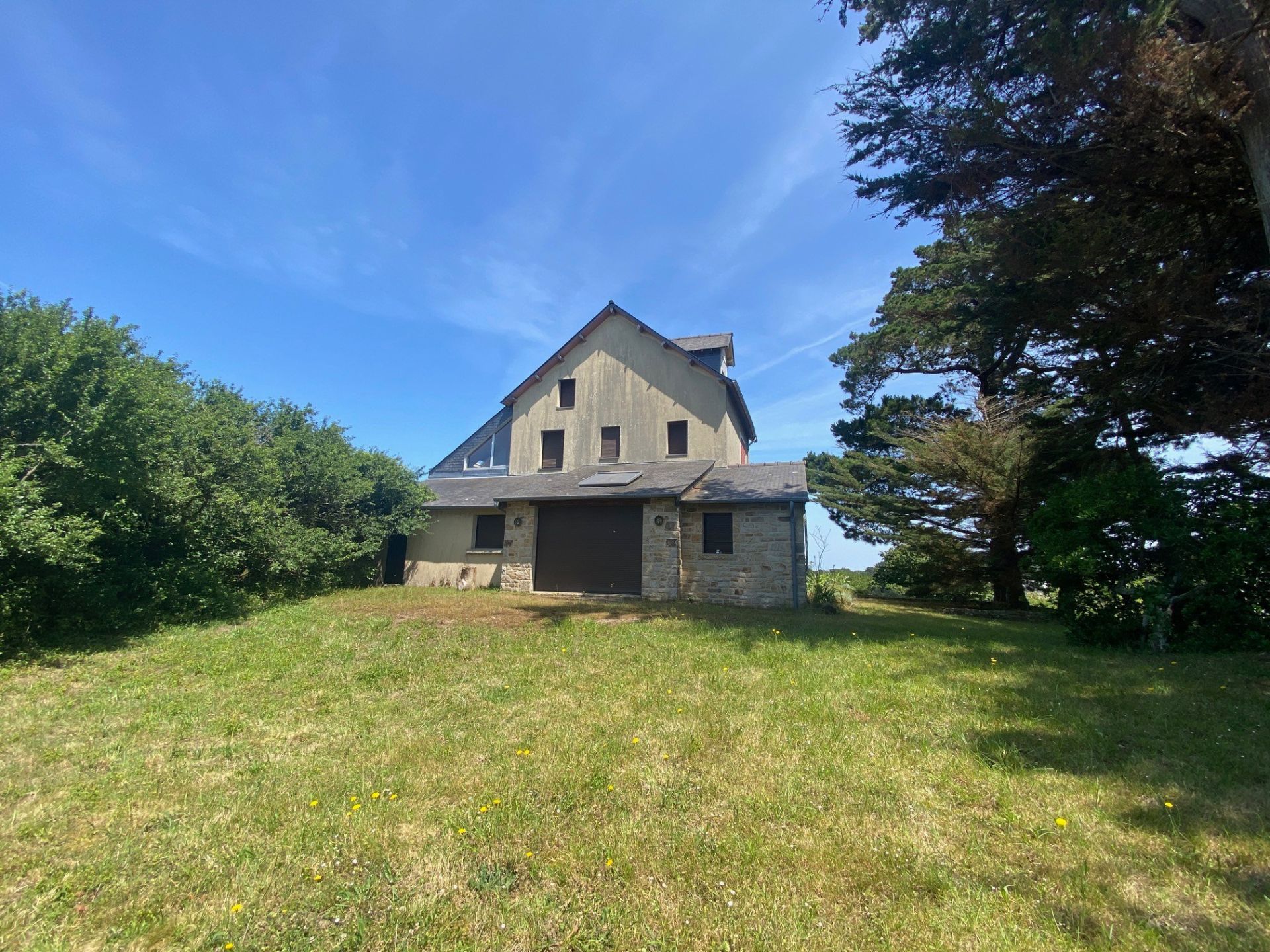 luxury house 10 Rooms for sale on ST LUNAIRE (35800)