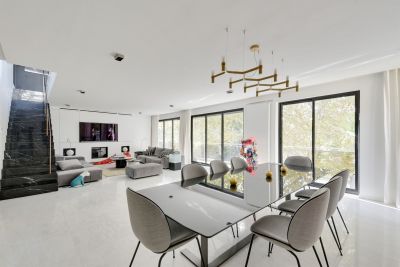 Vente Appartement de luxe Neuilly-sur-Seine 6 Pièces 176.18 m²