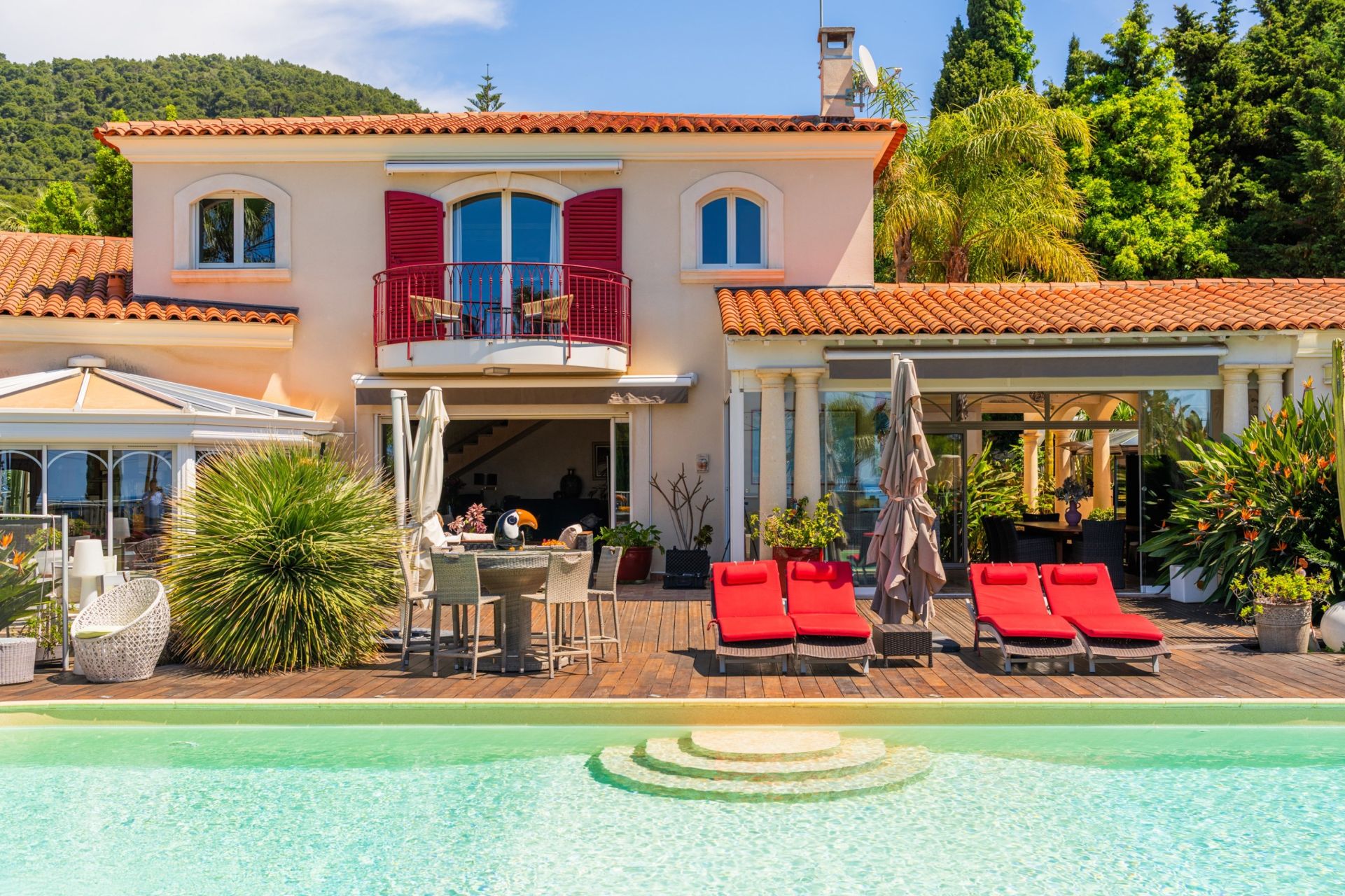 maison de luxe 10 Pièces en vente sur CARQUEIRANNE (83320)