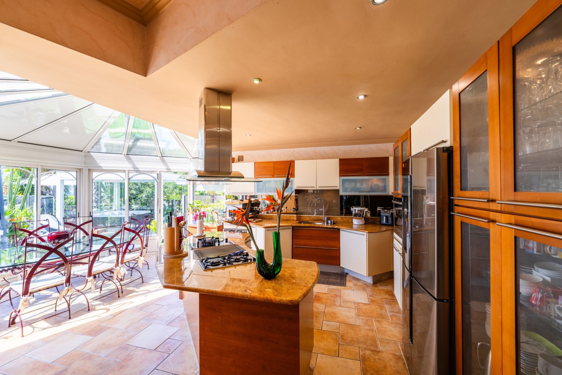 luxury house 10 Rooms for sale on CARQUEIRANNE (83320)