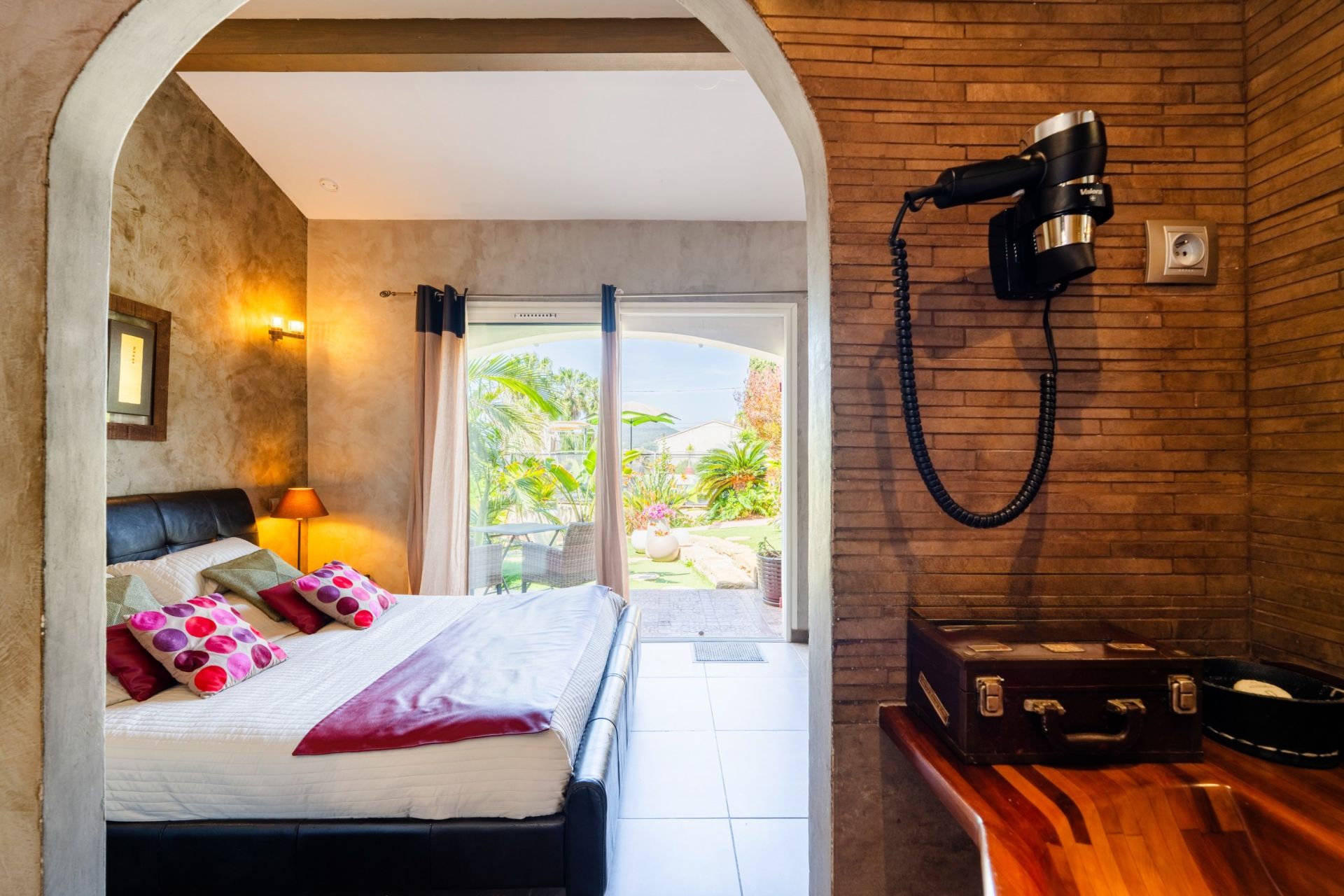 maison de luxe 10 Pièces en vente sur CARQUEIRANNE (83320)