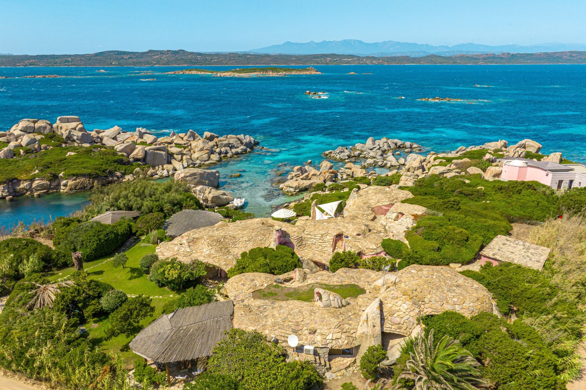 luxury villa 14 Rooms for sale on BONIFACIO (20169)