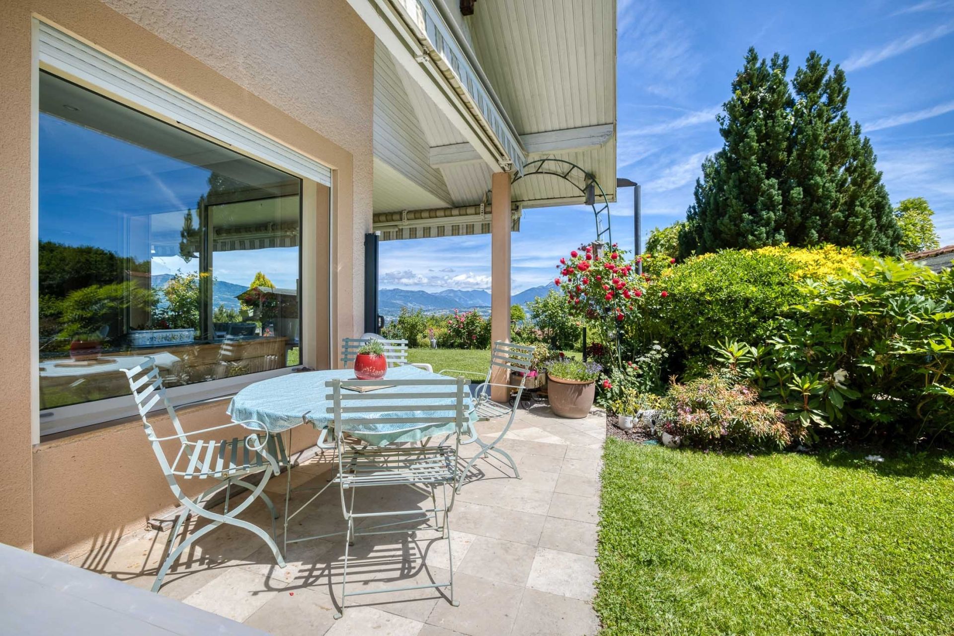 luxury house 7 Rooms for sale on REIGNIER ESERY (74930)