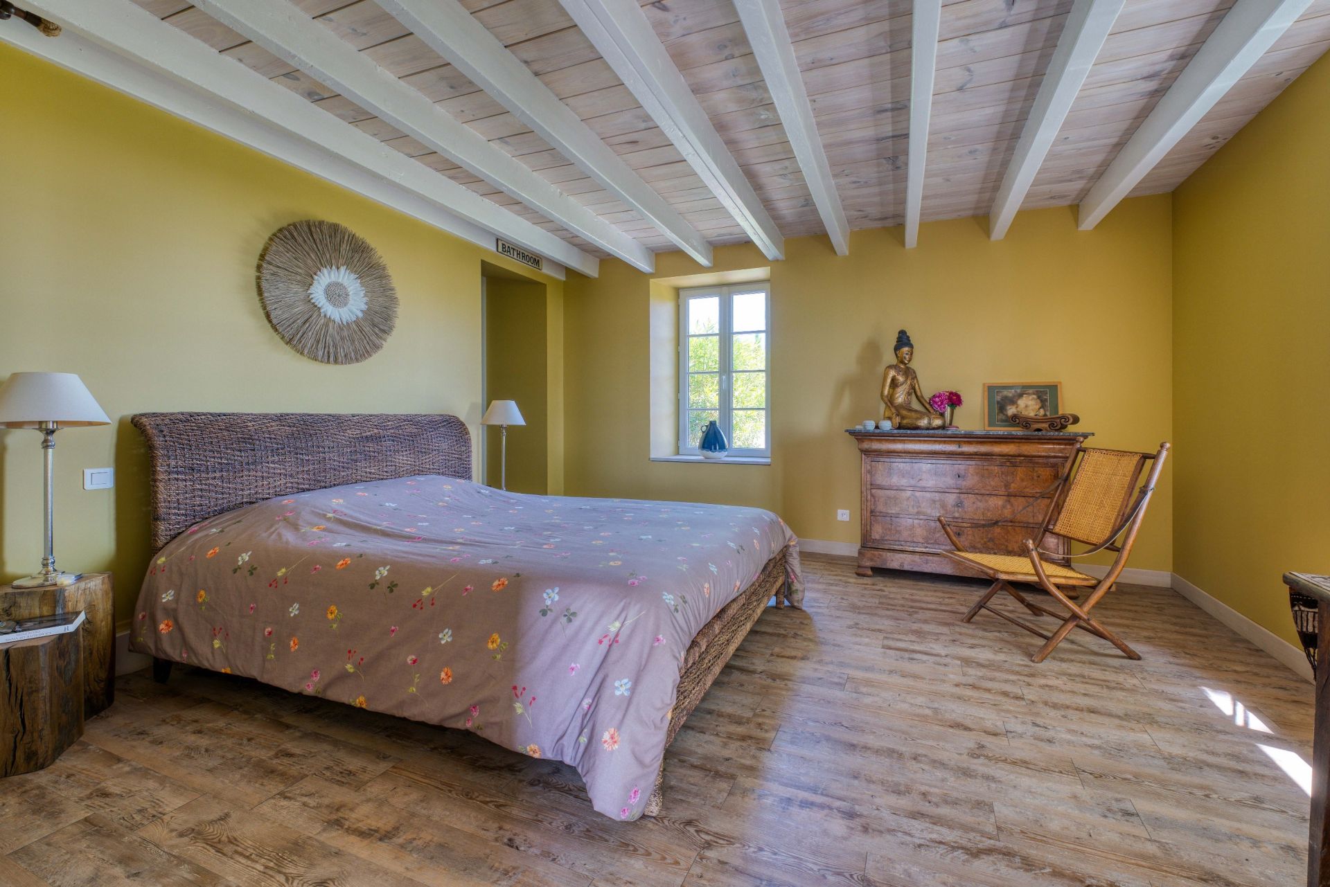 luxury house 6 Rooms for sale on FLOIRAC (17120)