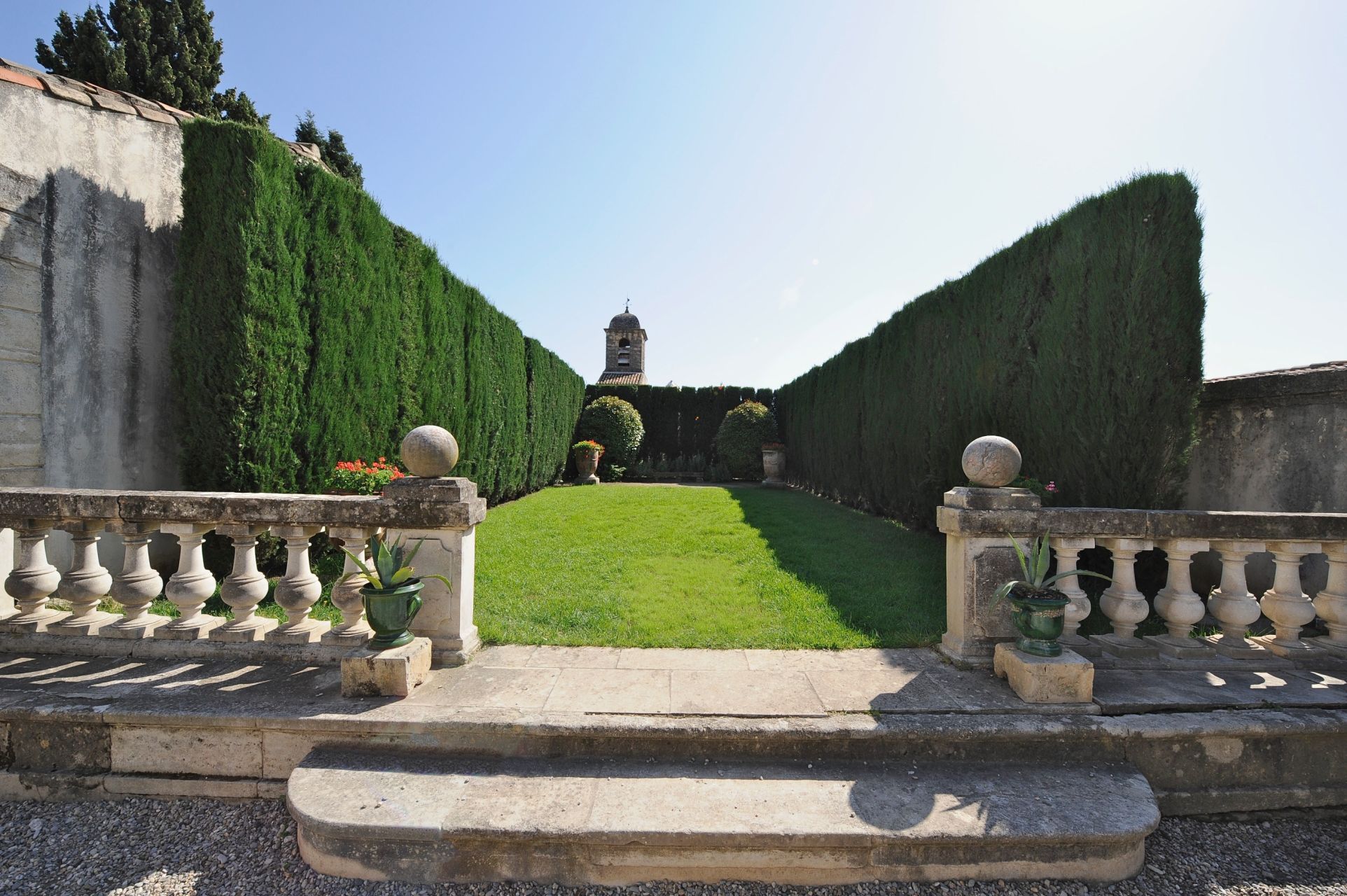 luxury house 12 Rooms for sale on MONTPELLIER (34000)