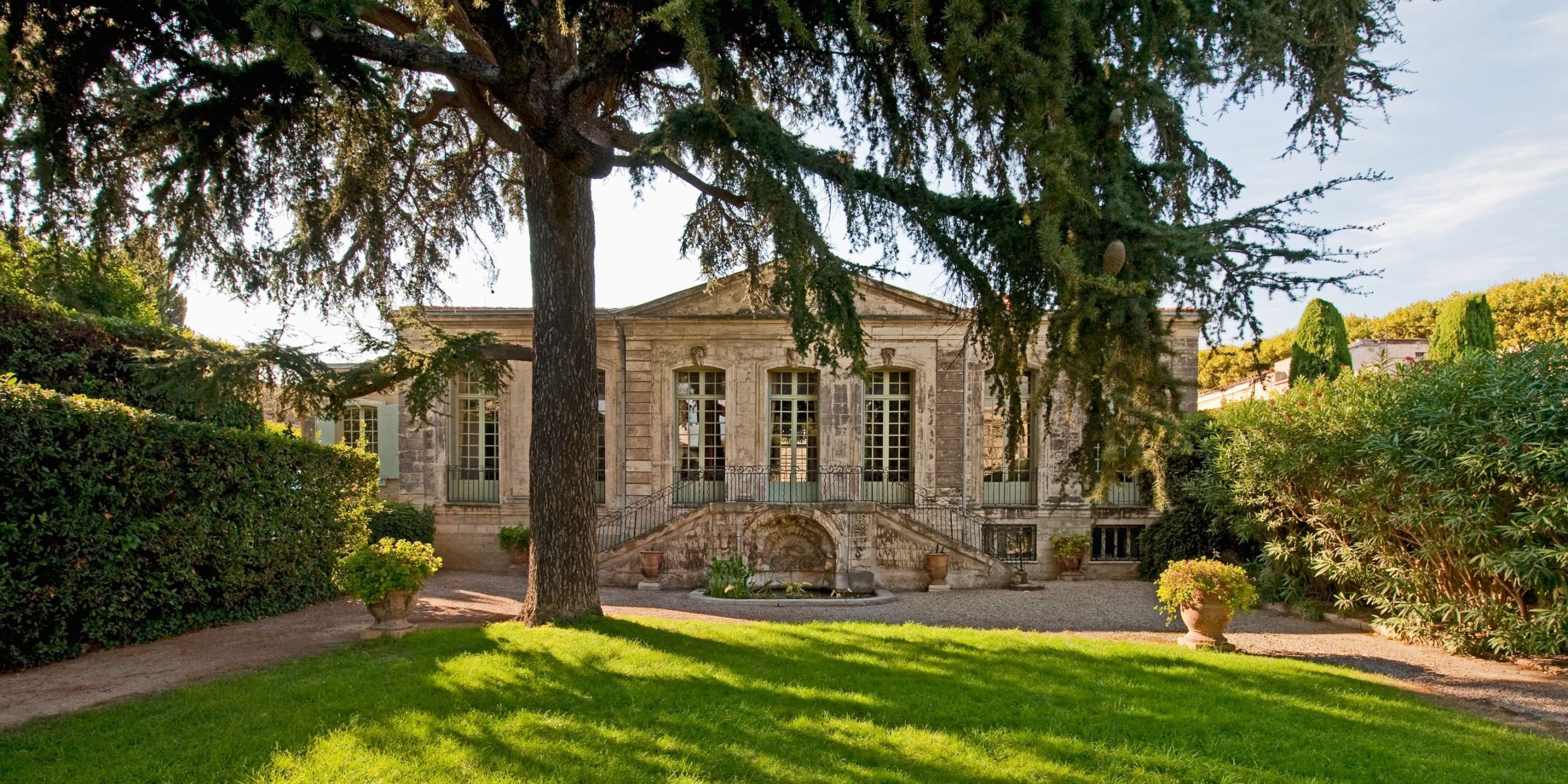 luxury house 12 Rooms for sale on MONTPELLIER (34000)