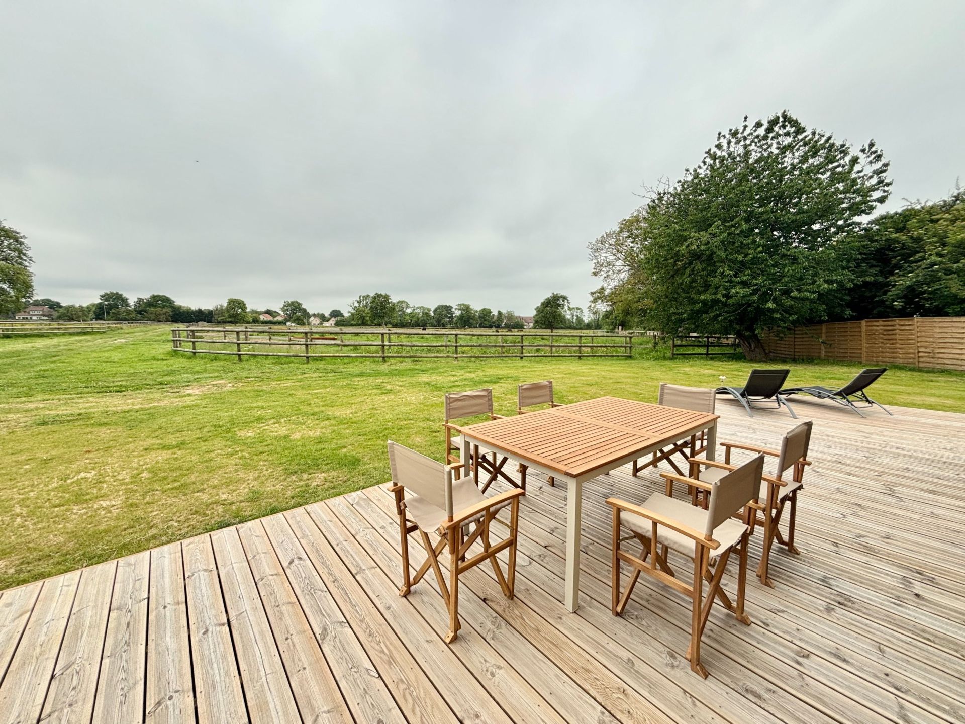 luxury house 9 Rooms for sale on TROUVILLE SUR MER (14360)