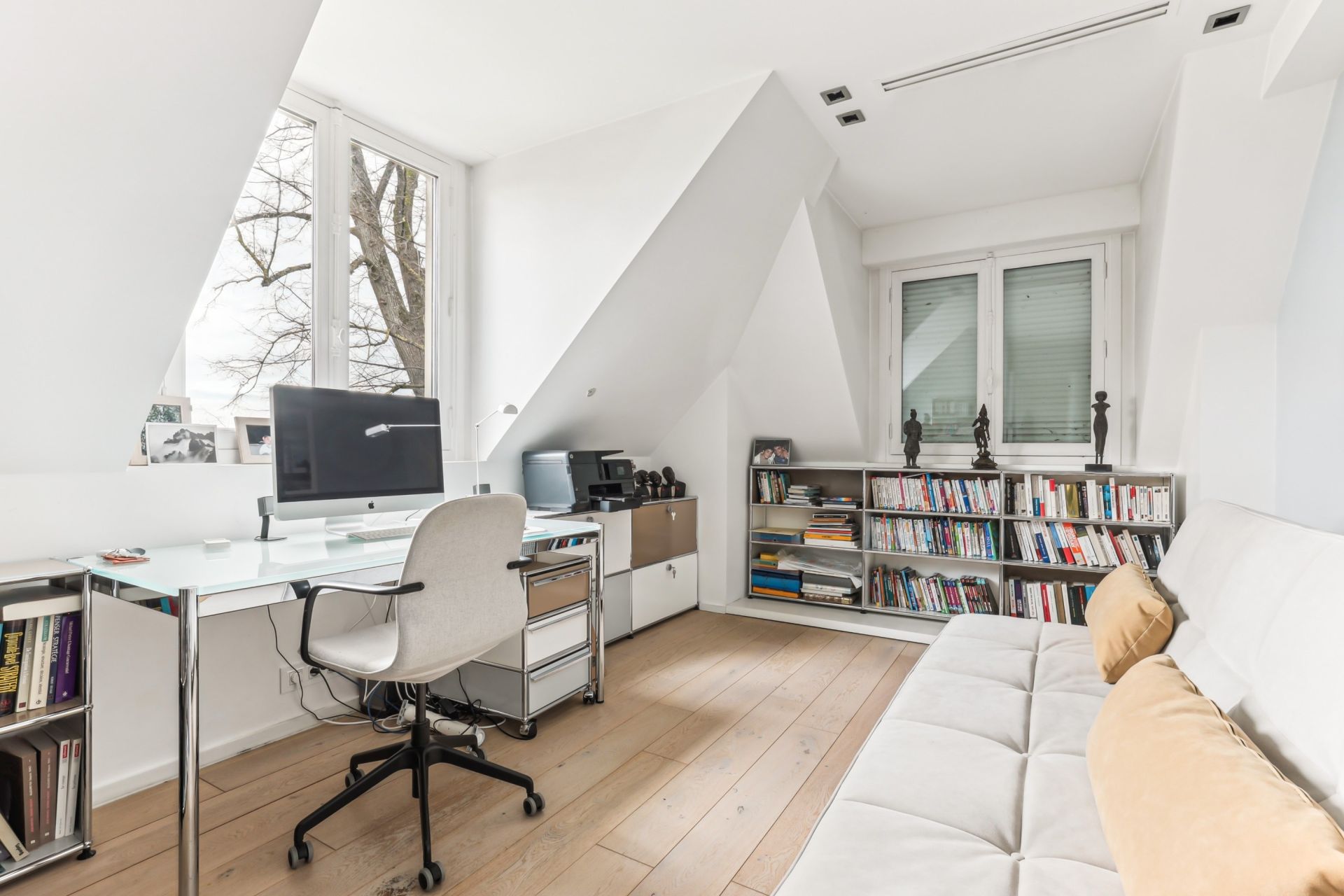 luxury house 12 Rooms for sale on RUEIL MALMAISON (92500)