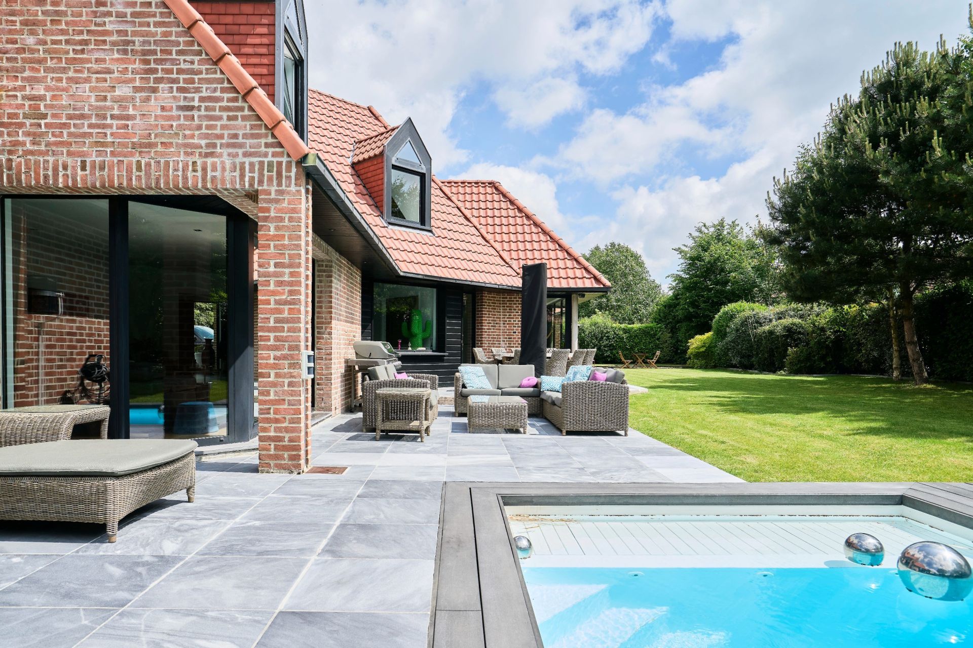 maison de luxe 11 Pièces en vente sur CAMPHIN EN PEVELE (59780)