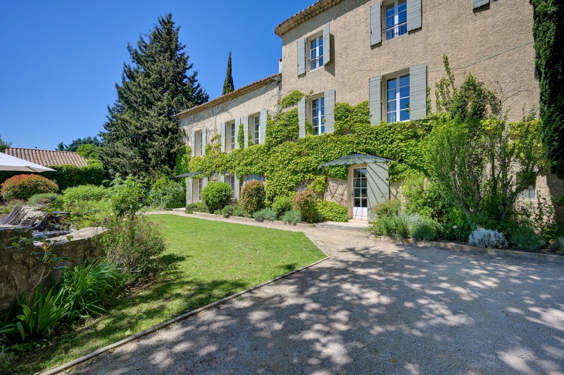 corps de ferme 14 Pièces en vente sur AIX EN PROVENCE (13100)