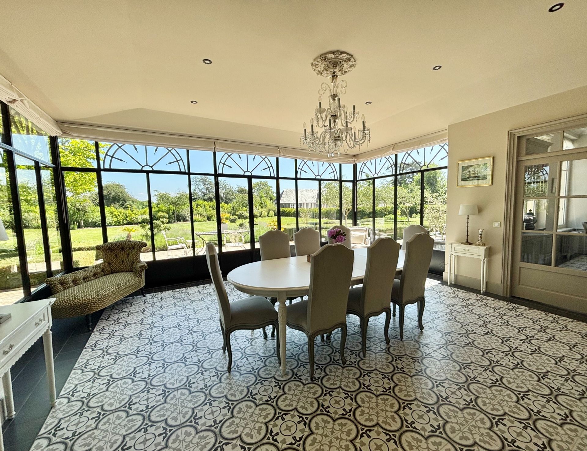 maison de luxe 9 Pièces en location saisonnière sur EQUEMAUVILLE (14600)