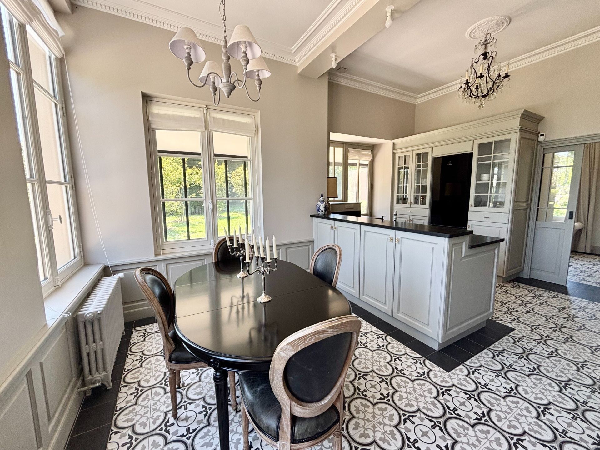 maison de luxe 9 Pièces en location saisonnière sur EQUEMAUVILLE (14600)